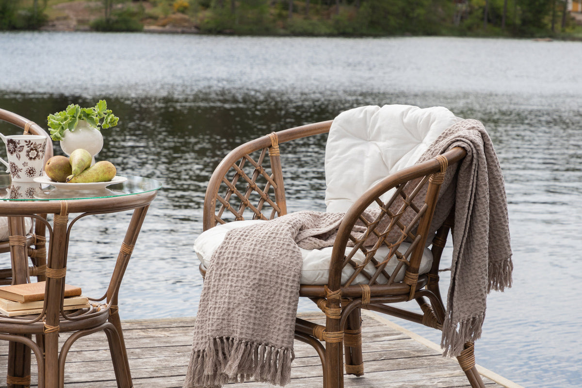 Wera Tischset in Off-White präsentiert im Onlineshop von KAQTU Design AG. Gartentischset ist von Venture Home