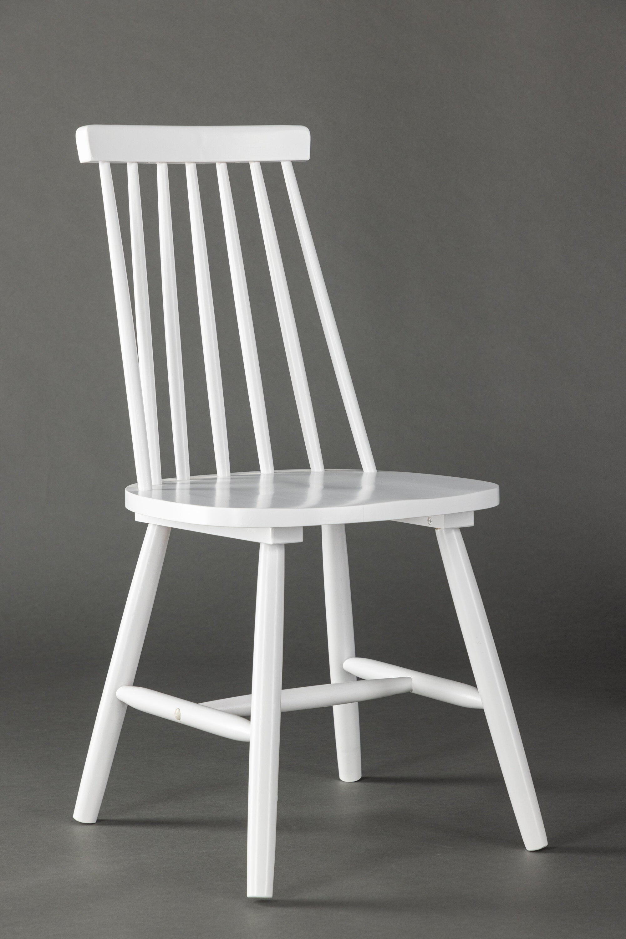 Lönneberga Esszimmerstuhl in Weiss präsentiert im Onlineshop von KAQTU Design AG. Stuhl ist von Venture Home