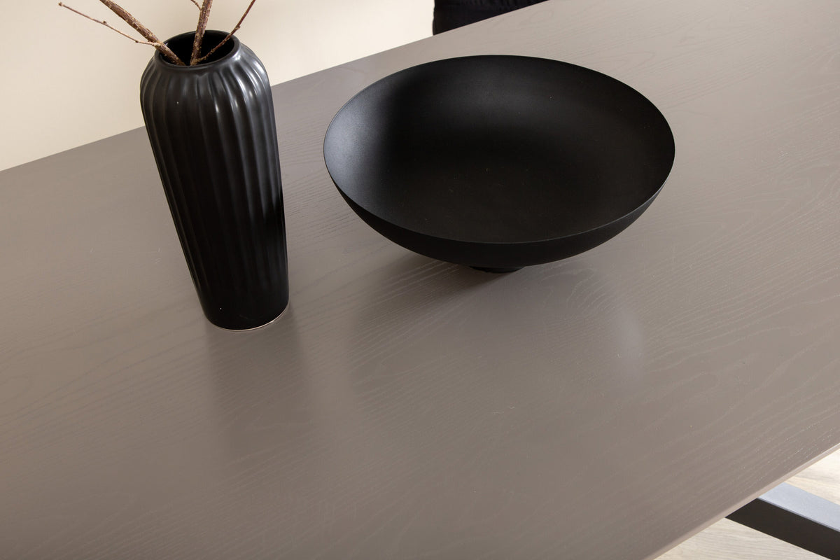 Piazza Esstisch in Schwarz / Grau präsentiert im Onlineshop von KAQTU Design AG. Esstisch ist von Venture Home