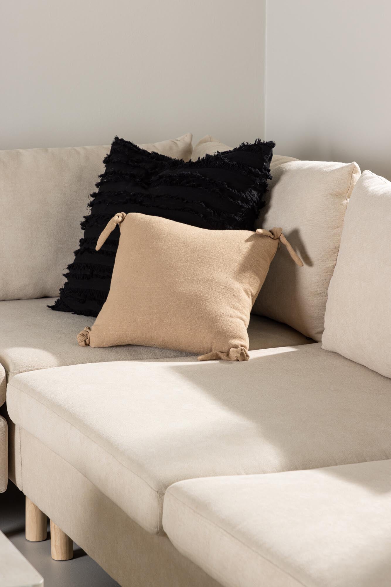 Zero Ecksofa in Beige präsentiert im Onlineshop von KAQTU Design AG. 3er Sofa ist von Venture Home