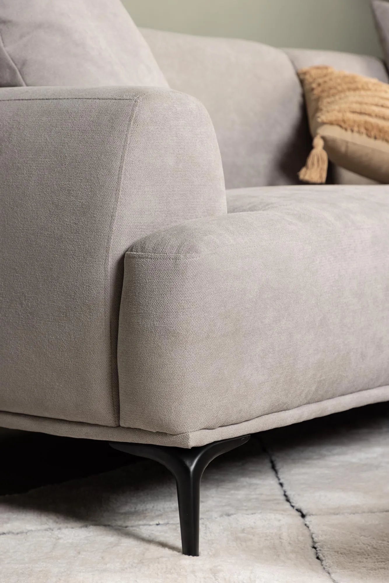 Elegantes Viskan Sofa: Stilvoller Komfort für Ihr Wohnzimmer.