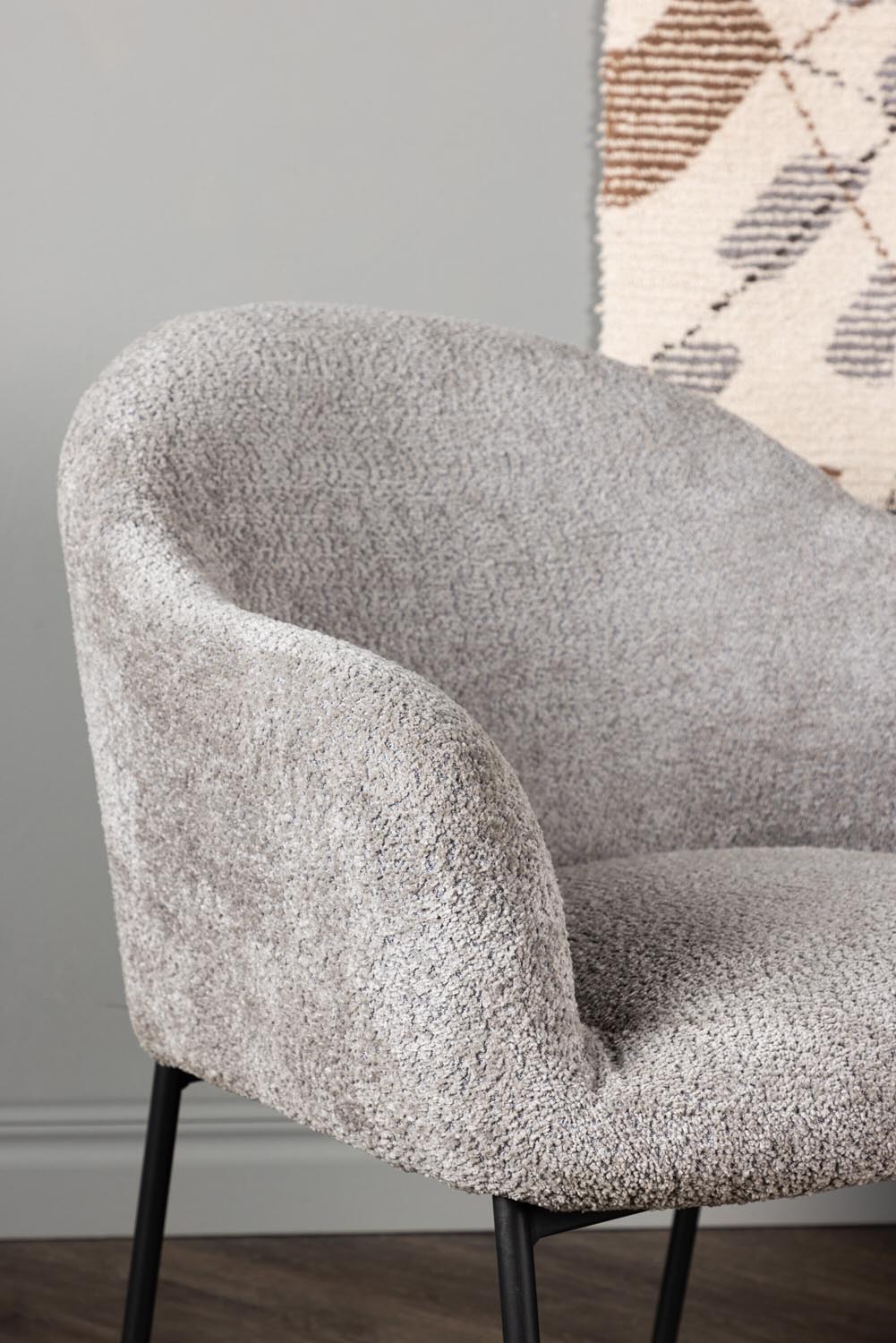 Catania Sofa Sessel in Hellgrau präsentiert im Onlineshop von KAQTU Design AG. Sessel mit Armlehnen ist von Venture Home