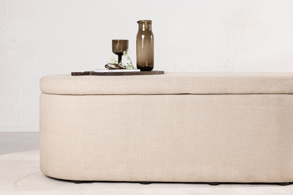 Potenza Ottoman in Cremefarben präsentiert im Onlineshop von KAQTU Design AG. Ottoman ist von Venture Home