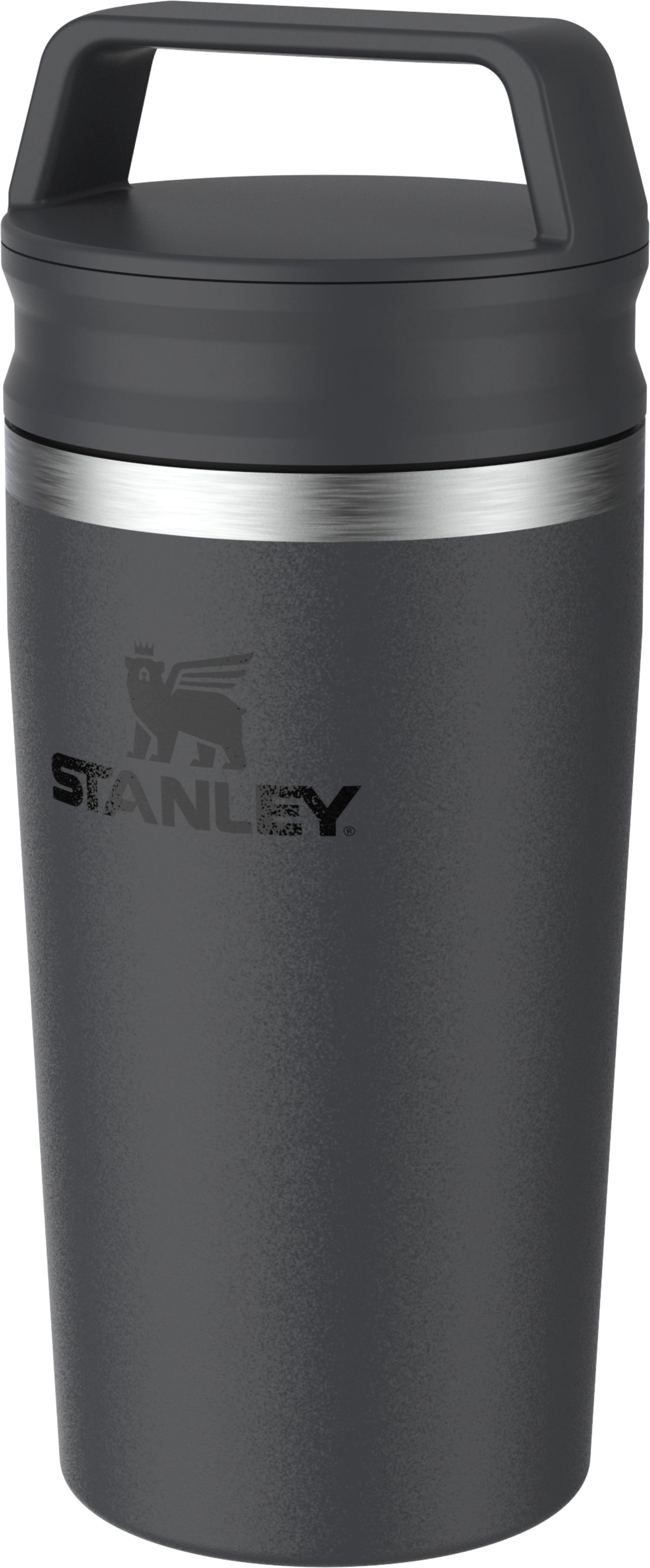 Schwarzer Café-To-Go Travel Mug 0.35l von Stanley, ideal für unterwegs, mit modernem Design und praktischer Handhabung.