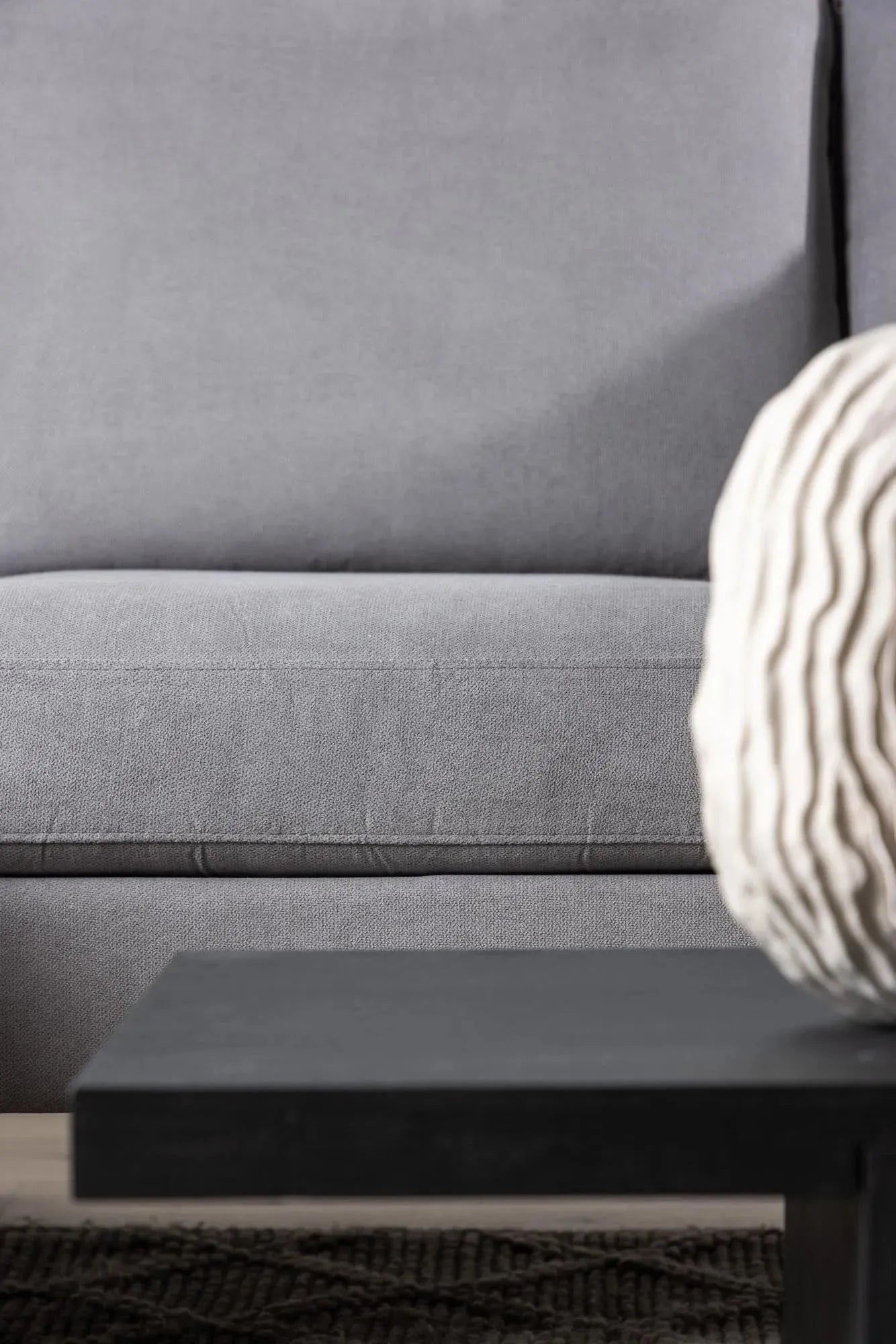 Modernes Toulouse Sofa: Stil und Komfort für Ihr Zuhause.