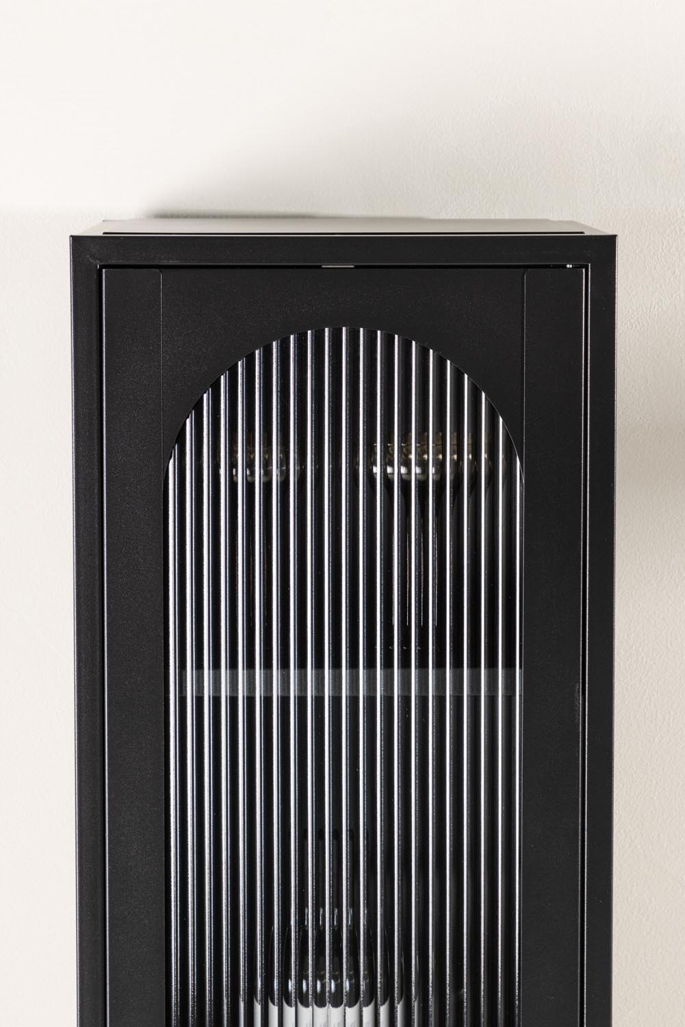 Cali Kabinett in Schwarz präsentiert im Onlineshop von KAQTU Design AG. Cabinet ist von Venture Home