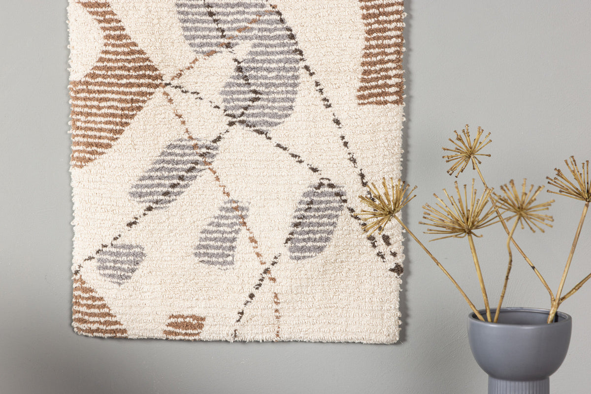 Liam Textil in Elfenbein präsentiert im Onlineshop von KAQTU Design AG. Wandteppich ist von Venture Home