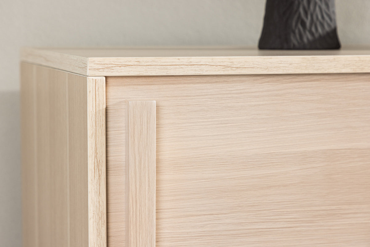 Lugo TV Sideboard in Tünchen präsentiert im Onlineshop von KAQTU Design AG. TV-Möbel ist von Venture Home