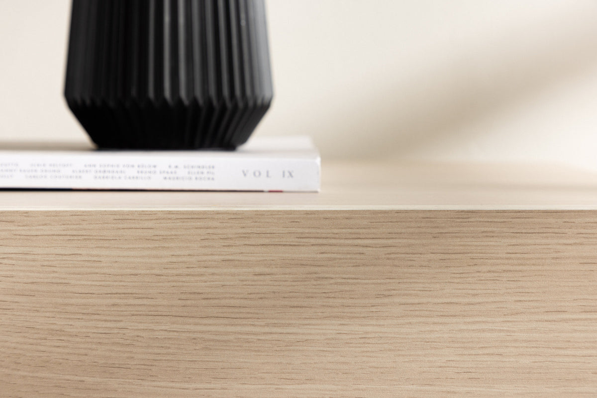 Cuenca TV Sideboard in Tünchen präsentiert im Onlineshop von KAQTU Design AG. TV-Möbel ist von Venture Home