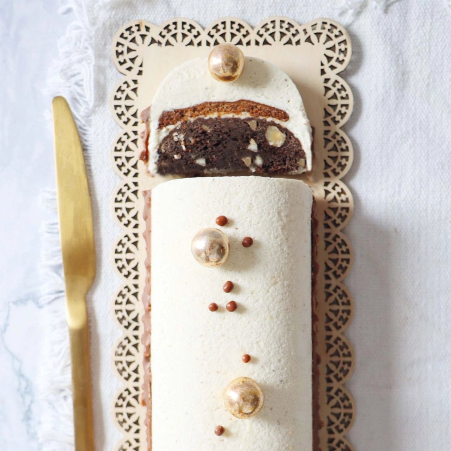 Elegante Bûche Backform mit Antihaftbeschichtung von Scrap Cooking, perfekt für festliche Desserts und müheloses Backen.