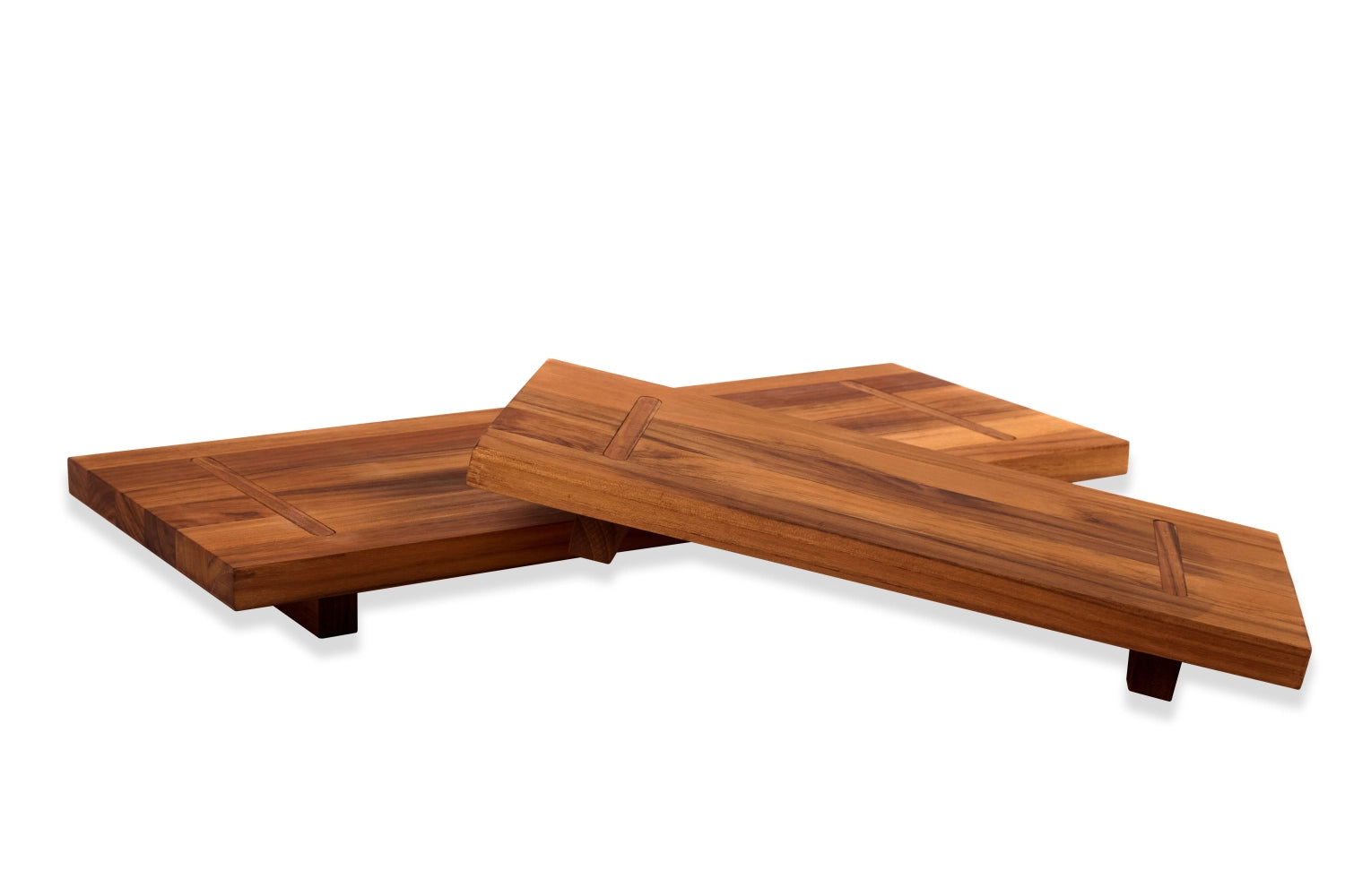 Elegante Teakholz Servierplatte mit Füßen, Maße 53x22x4.6cm, ideal für ansprechende Präsentationen und besondere Anlässe.