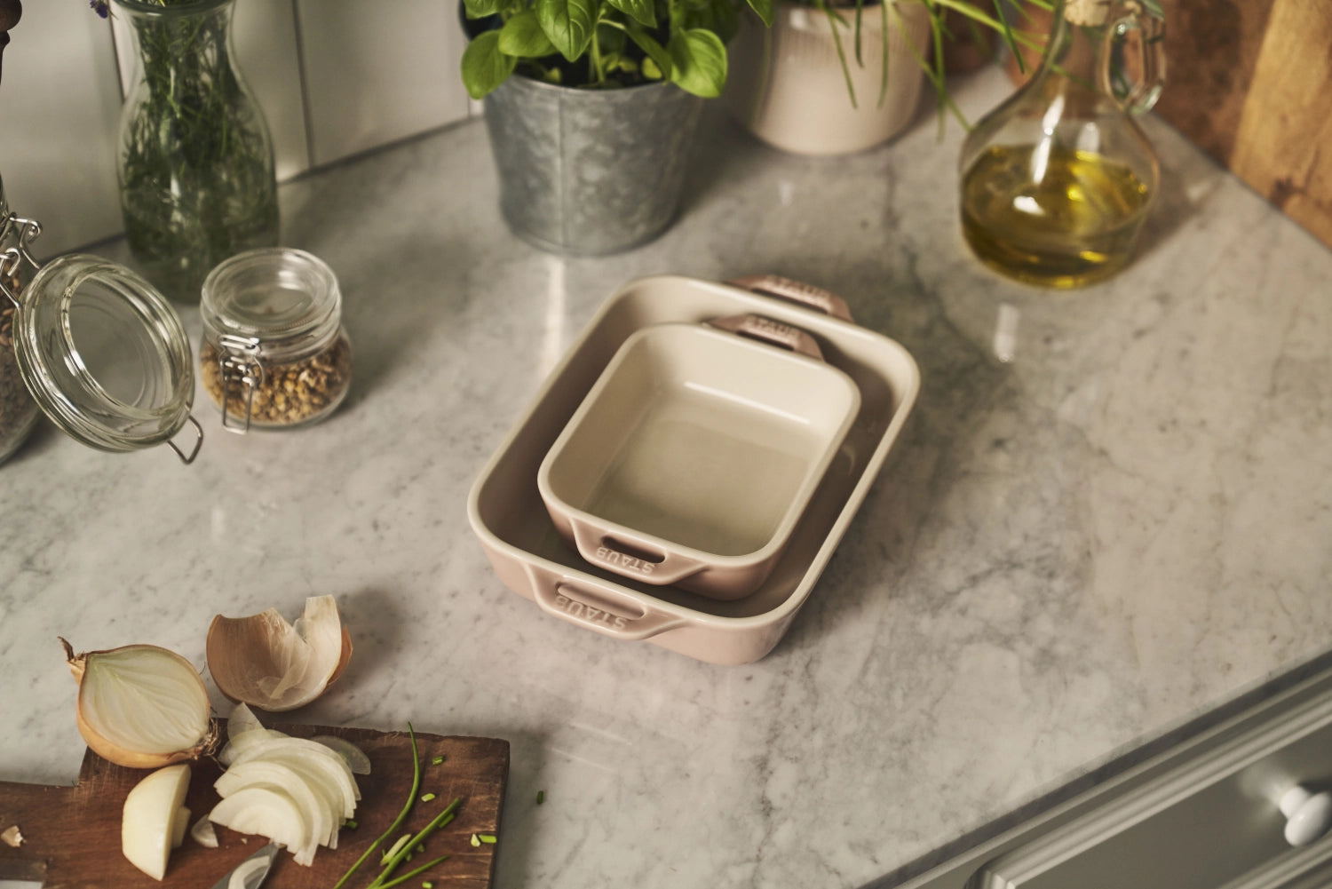 2 pcs. Ceramic oven dish set 20x16 & 27x20cm, light pink