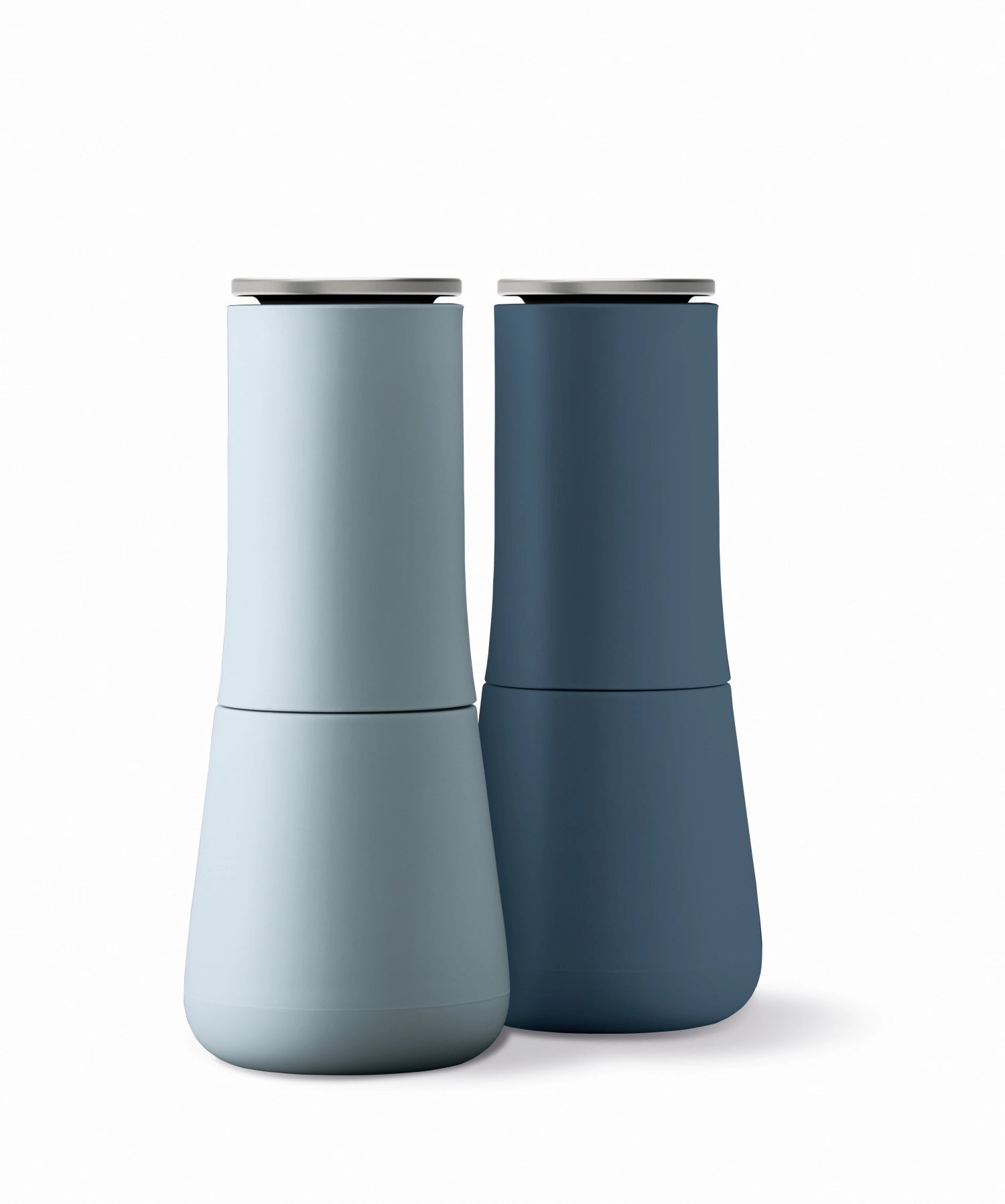 Modernes 2er Set Salz- und Pfeffermühlen von Joseph Joseph in Himmelblau, Höhe 16,9 cm, Durchmesser 7 cm, ideal für stilvolles Würzen.