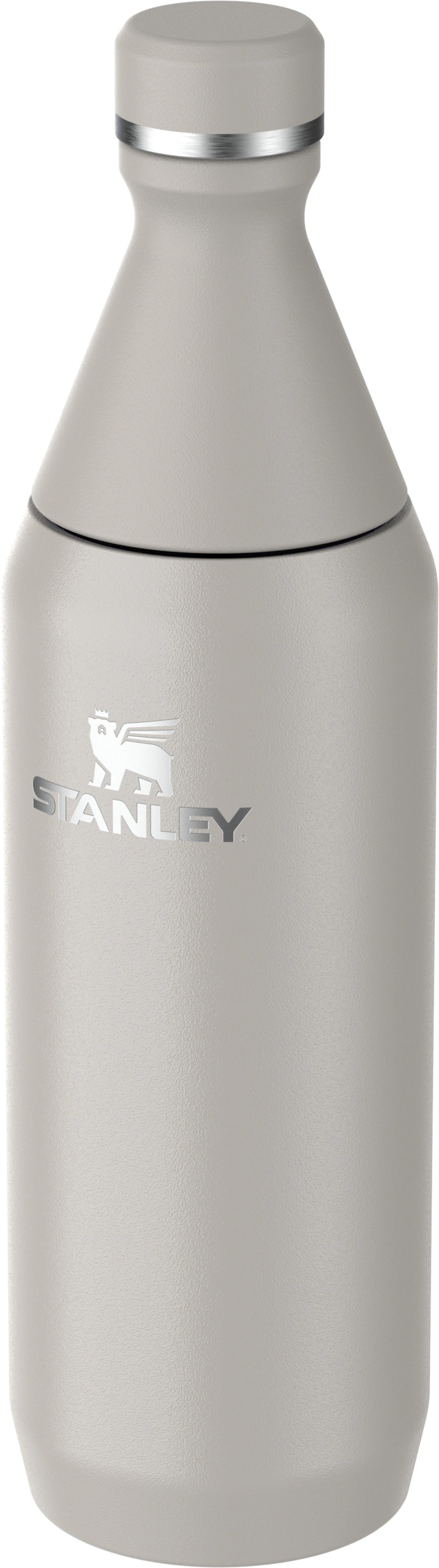 Elegante Stanley Trinkflasche in Ash Gloss, 0.6l, ideal für den täglichen Gebrauch und stilvolles Trinken unterwegs.