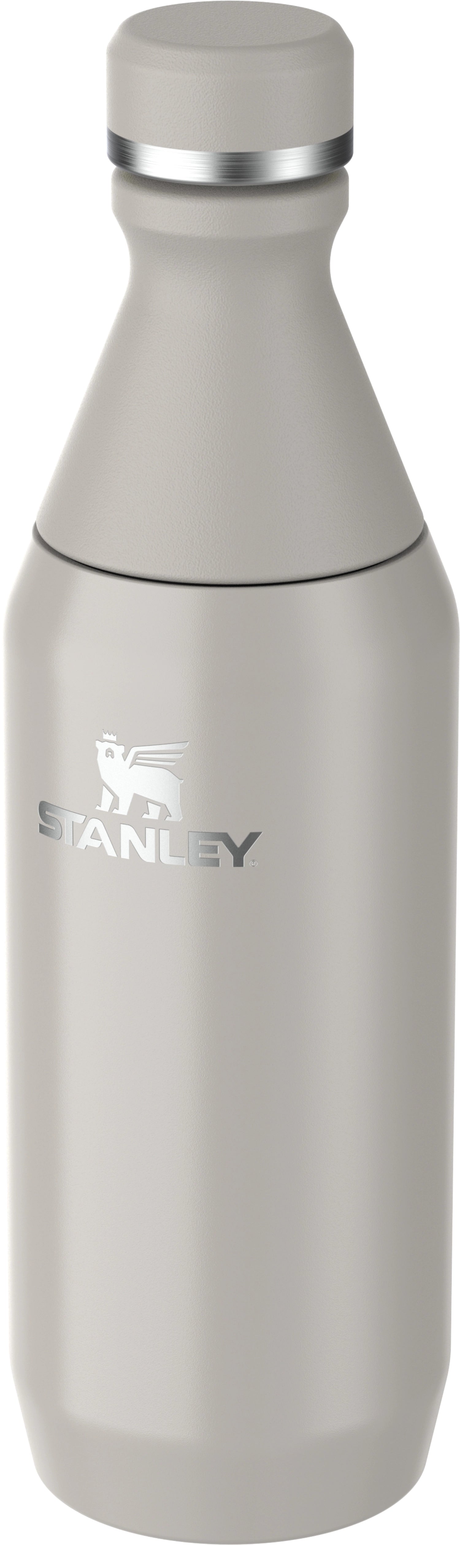 Elegante Stanley Trinkflasche All Day Slim 0.35l in schimmerndem Grau, ideal für den täglichen Gebrauch und stylisches Trinken unterwegs.