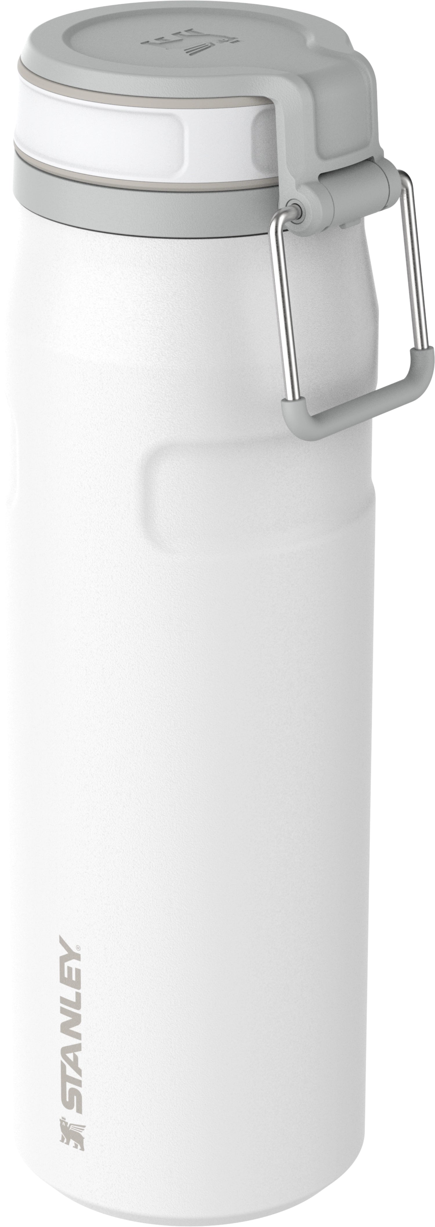 Stylische Stanley IceFlow Twist Flip Flasche 0.7l in frostigem Weiß, ideal für kalte Getränke und unterwegs. Perfekt für aktive Lebensstile.