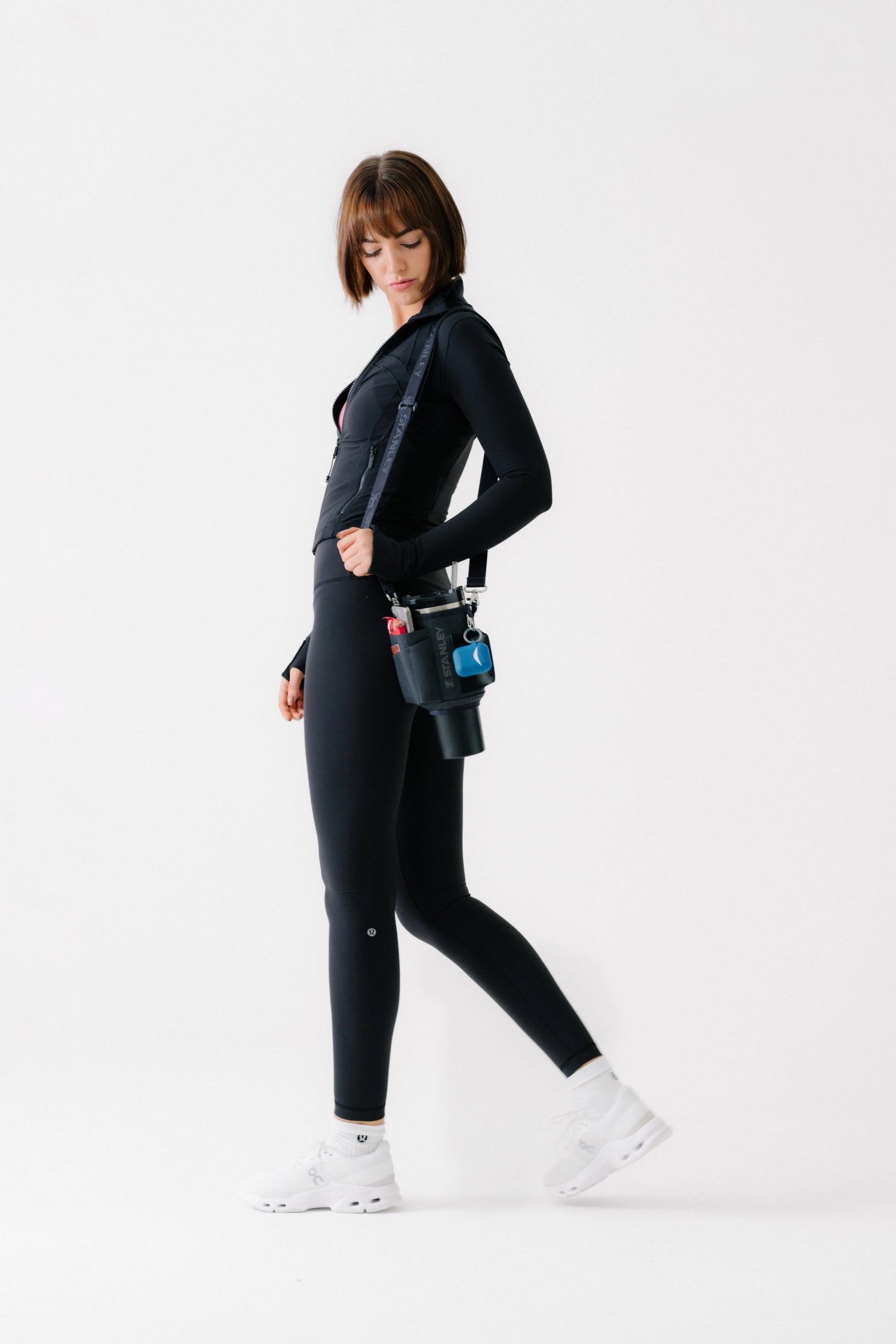 All-Day Quencher Carry-All 1.18l black in Schwarz präsentiert im Onlineshop von KAQTU Design AG. Zutaten ist von Stanley