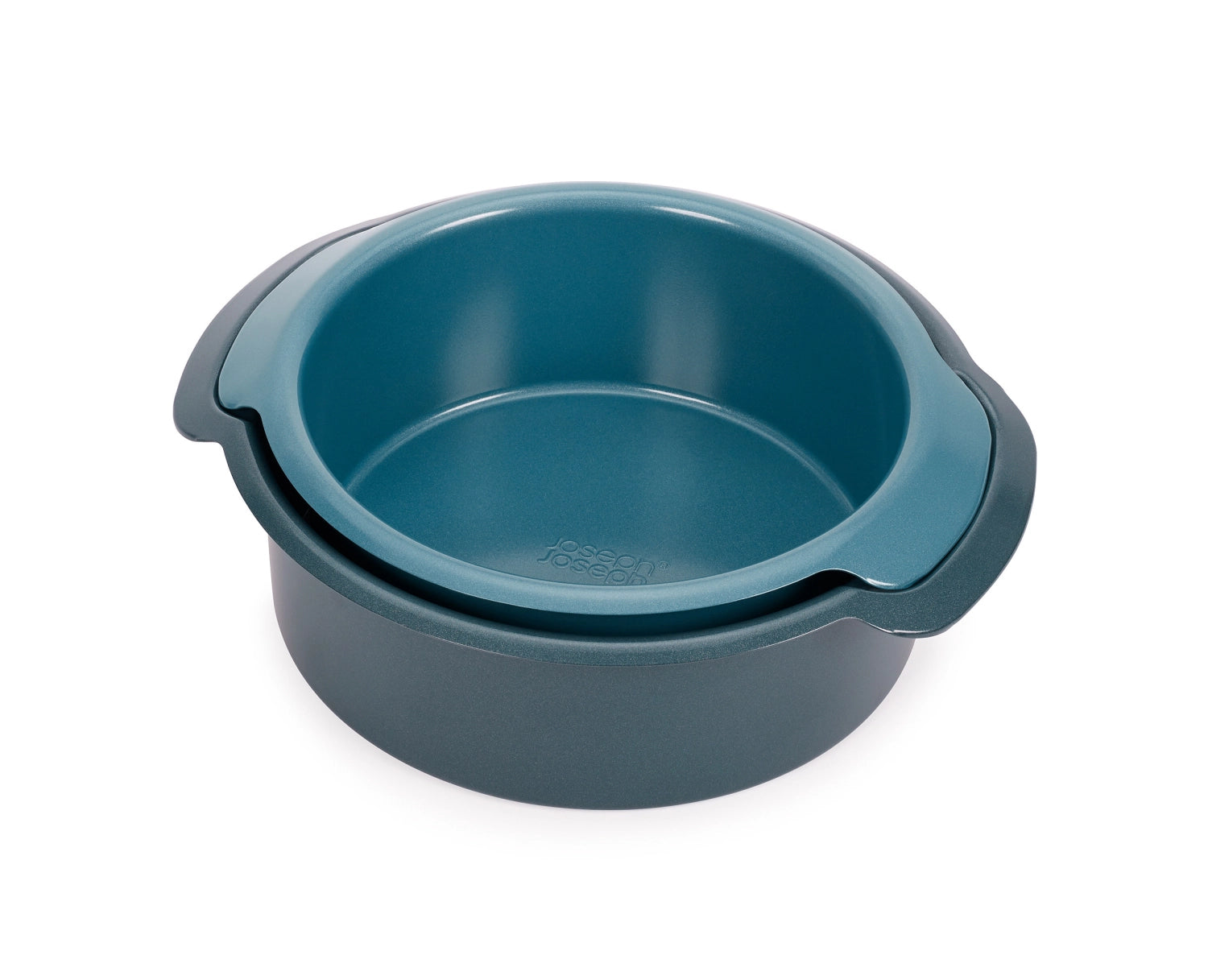 Praktisches 2er Set runder Backformen von Joseph Joseph in 20 und 23 cm, perfekt für kreative Kuchen und Desserts, platzsparend stapelbar.