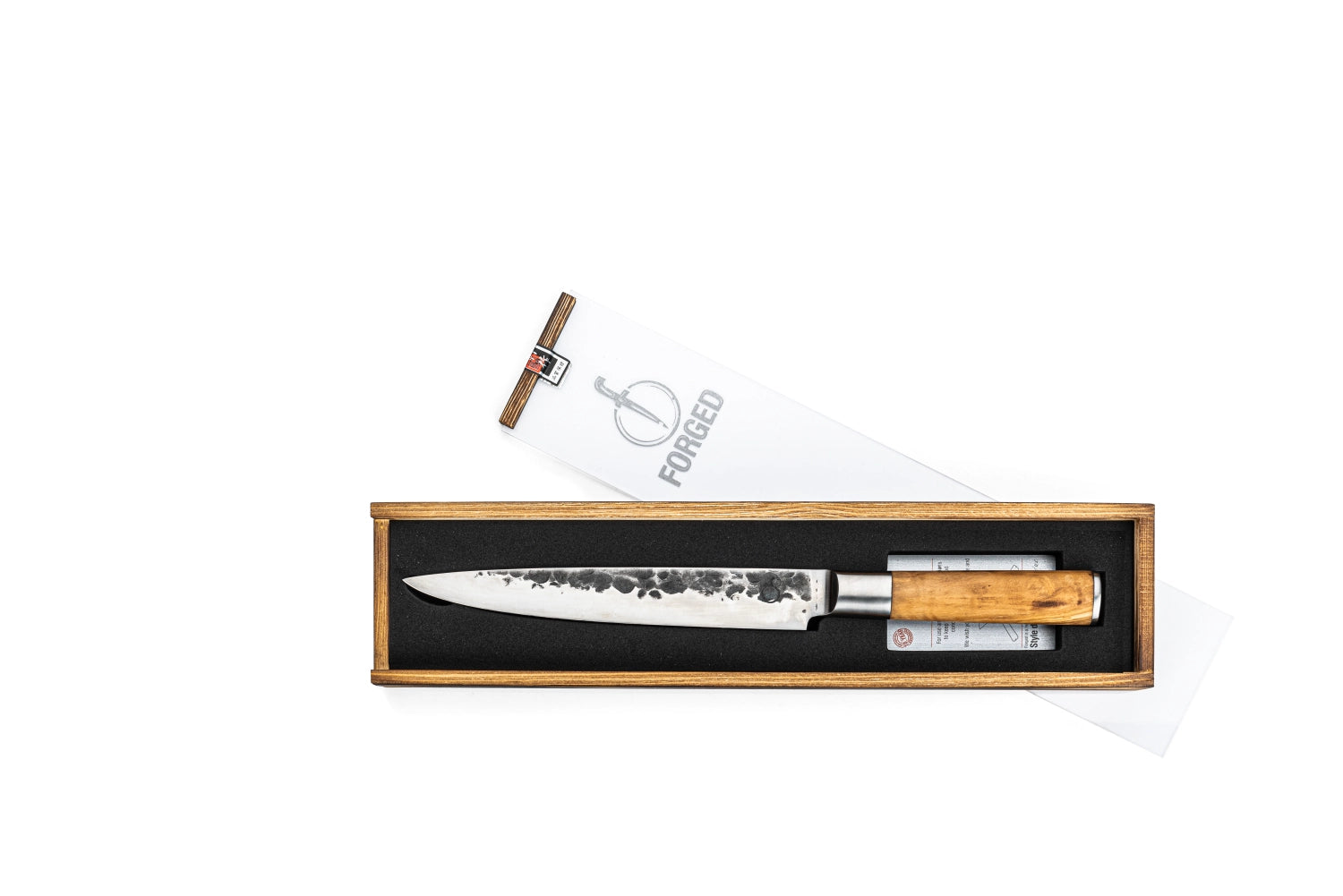 Hochwertiges 20 cm Fleischmesser aus der Olive-Serie von Forged, ideal für präzise Schneidarbeiten und komfortables Handling in der Küche.