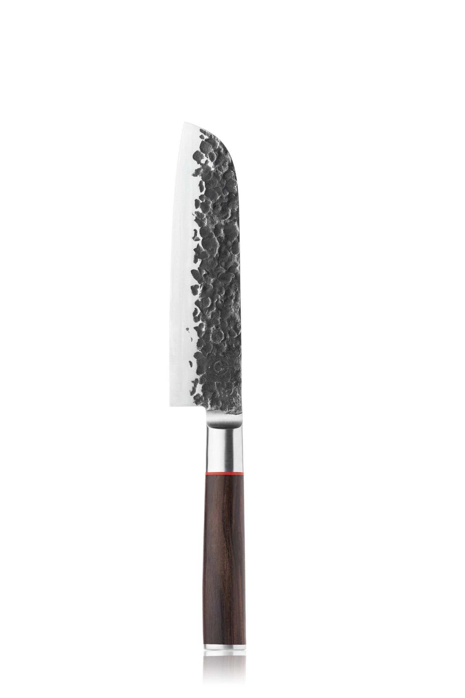 Hochwertiges 18 cm Santokumesser von Forged mit stilvollem gelben Griff, perfekt für vielseitige Küchenaufgaben und präzises Schneiden.