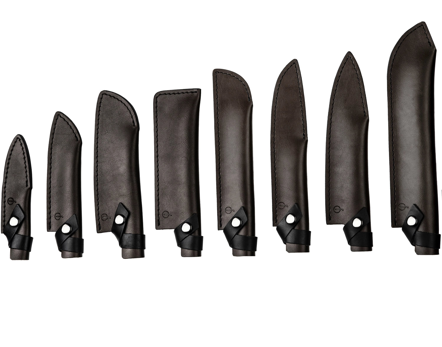 Hochwertiges Lederetui für Brotmesser von Forged, ideal für stilvolle Aufbewahrung und optimalen Schutz Ihres Küchenmessers.