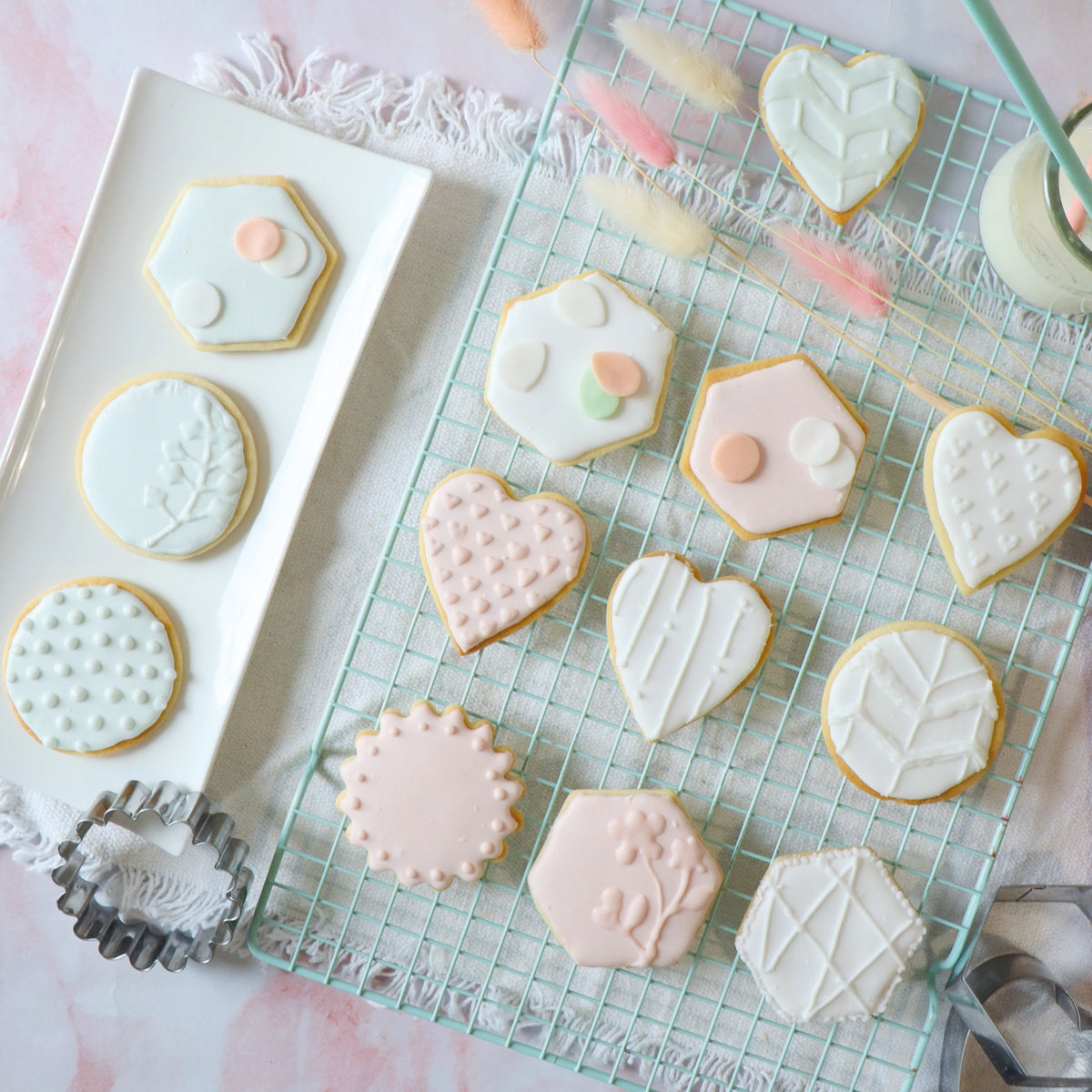 4er Set Ausstecher Edelstahl in Grau präsentiert im Onlineshop von KAQTU Design AG. Ausstecher ist von Scrap Cooking
