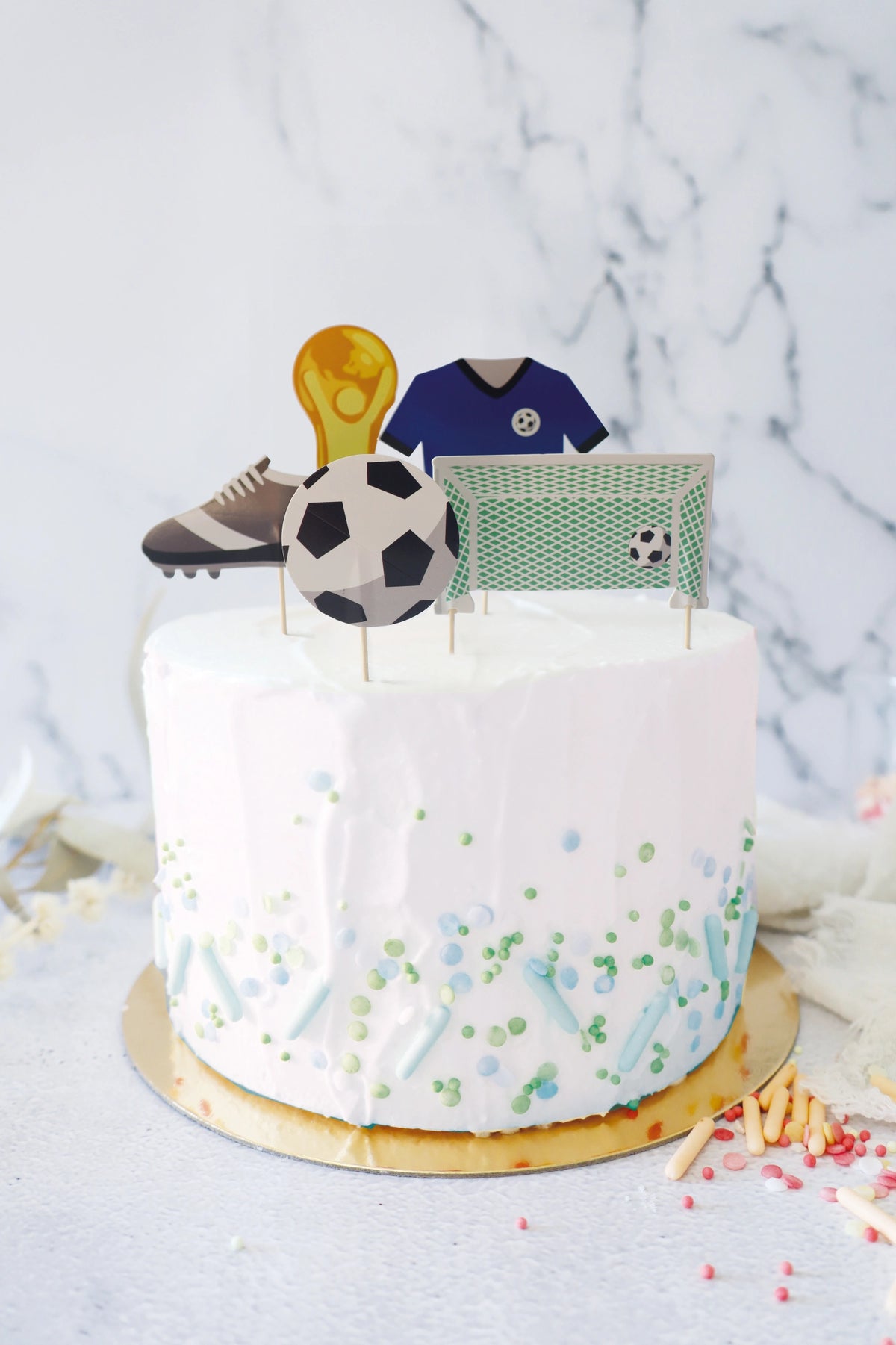 5er Set Kuchendekoration Fussball Motive Papier in Mehrfarbig präsentiert im Onlineshop von KAQTU Design AG. Küchenhelfer ist von Scrap Cooking