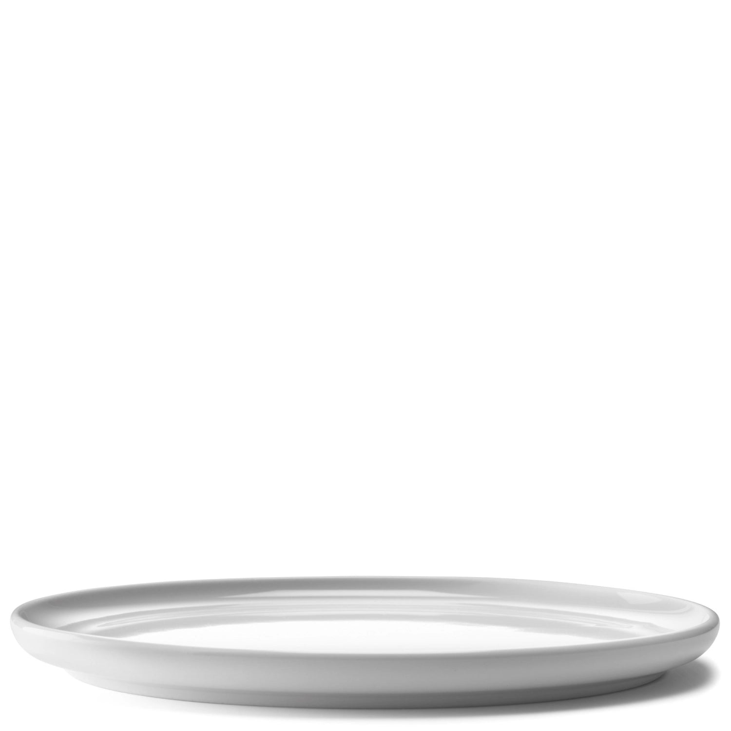 Elegantes 2er Set flacher Teller in strahlendem Weiß, 17 cm Durchmesser, perfekt für ansprechende Tischdekoration und festliche Anlässe.
