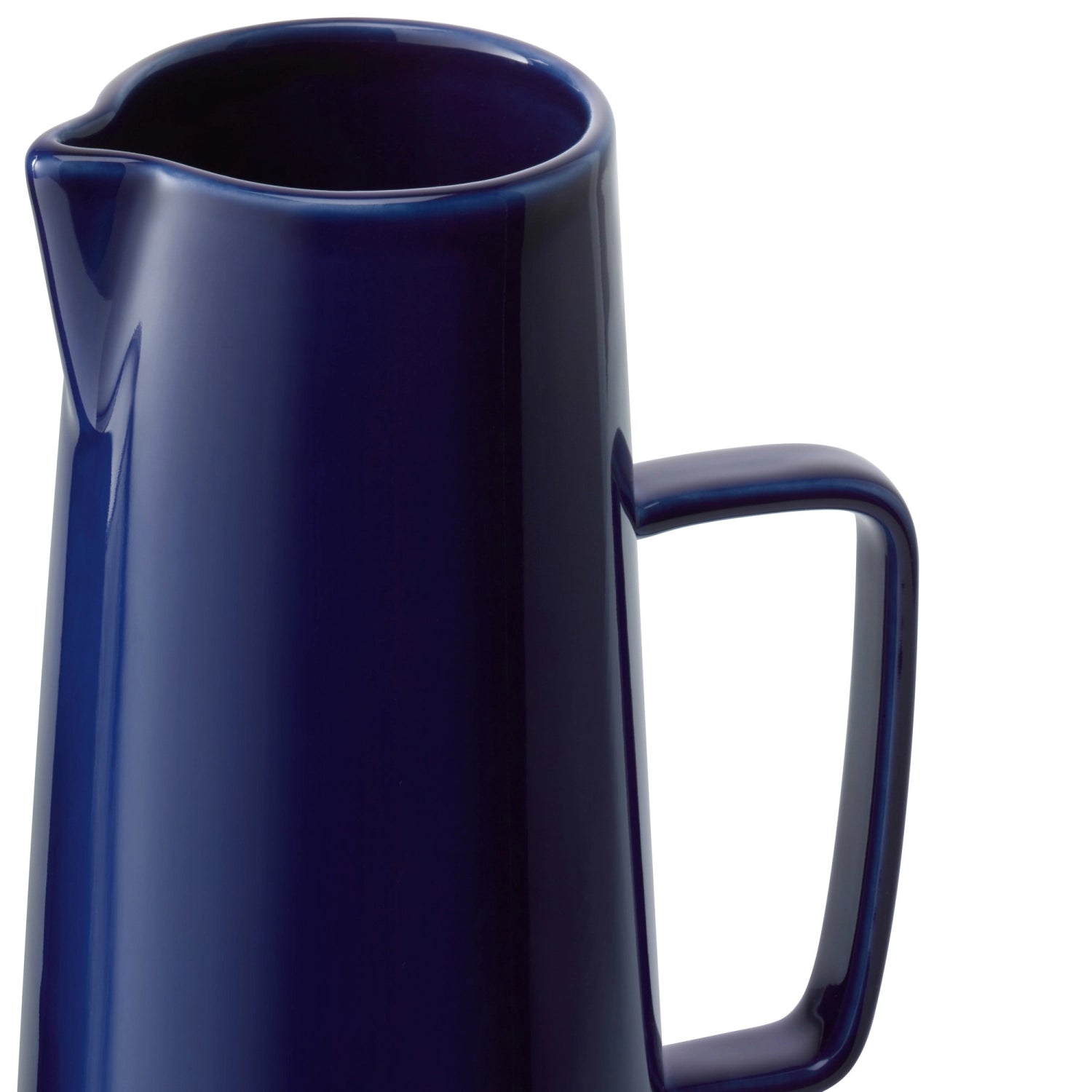 Eleganter Wasserkrug in leuchtendem Cobaltblau, 1,4 l, von LSA. Perfekt für festliche Anlässe und stilvolle Tischarrangements.