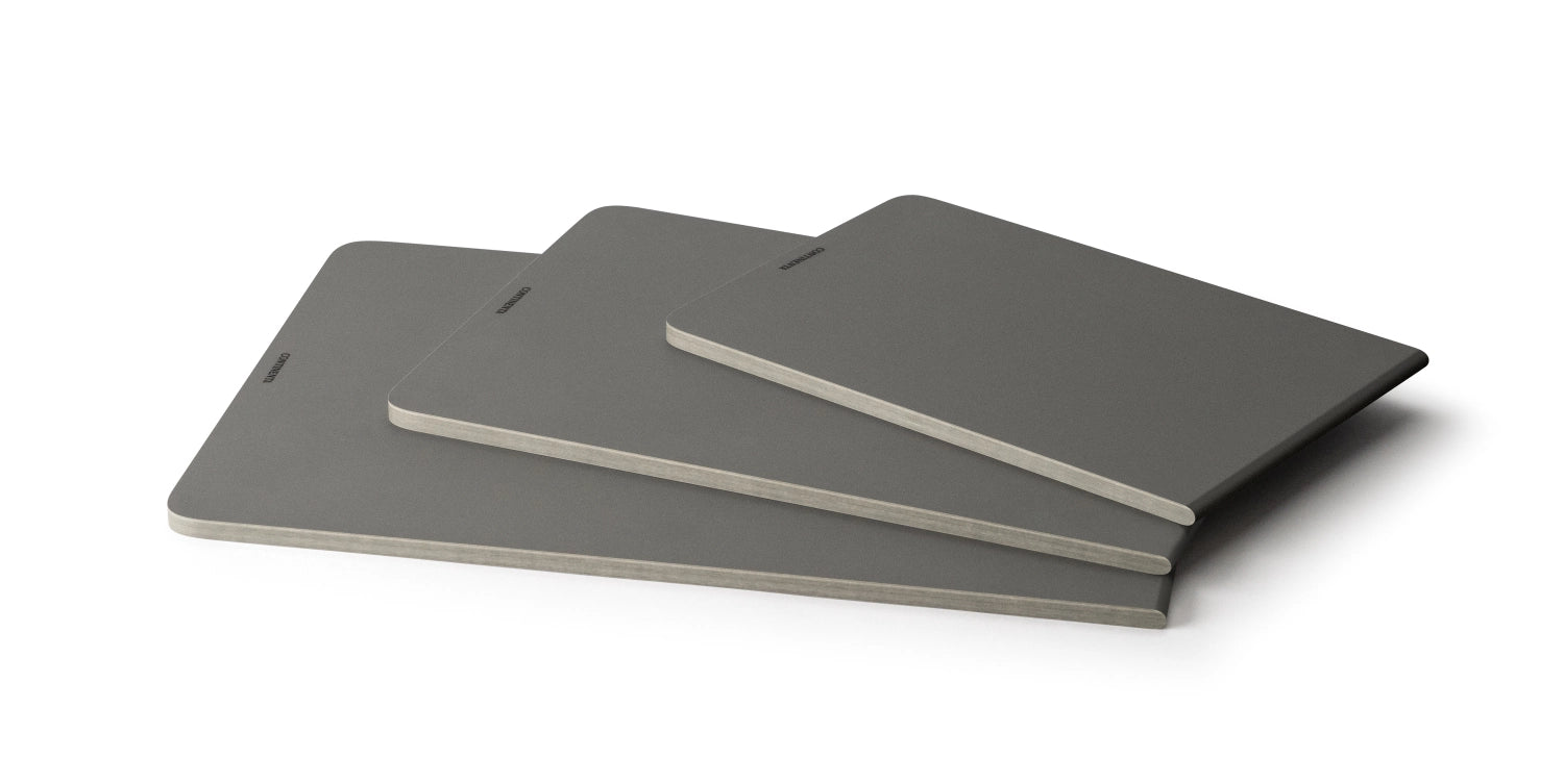Duracore Schneidebrett in Grau, 29.5x20x0.7 cm, robust und langlebig, ideal für die Küche, perfekt zum Schneiden und Zubereiten von Lebensmitteln.