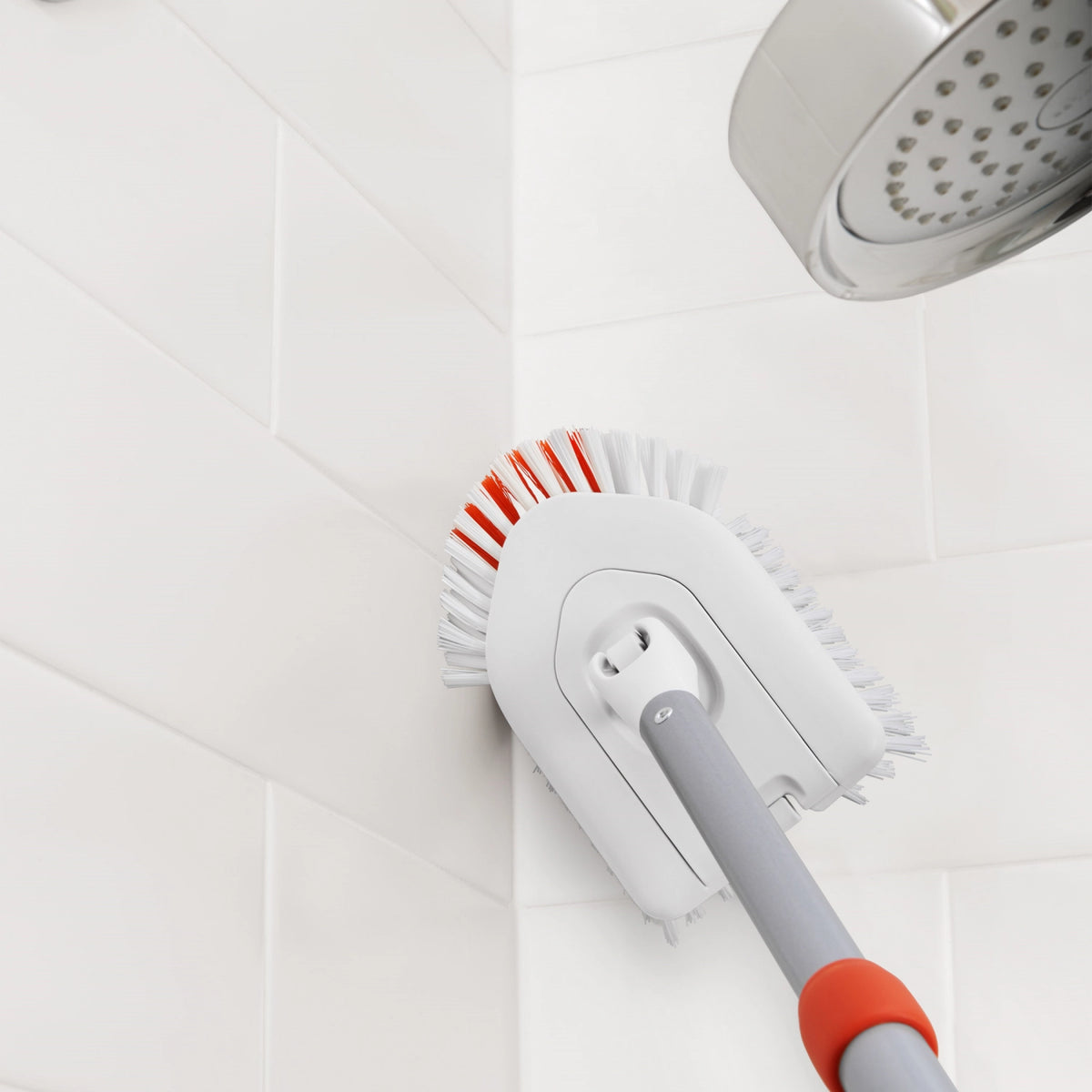 Good Grips Ersatzkopf für Duschreiniger ausziehbar in Weiss präsentiert im Onlineshop von KAQTU Design AG. Reinigungsmittel ist von OXO