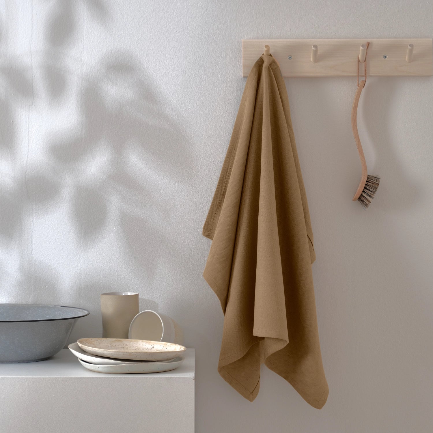 Elegantes Geschirrtuch in khaki, gefertigt aus Biobaumwolle, 53x86 cm – ideal für umweltfreundliche Küchen und stilvolle Haushaltsführung.