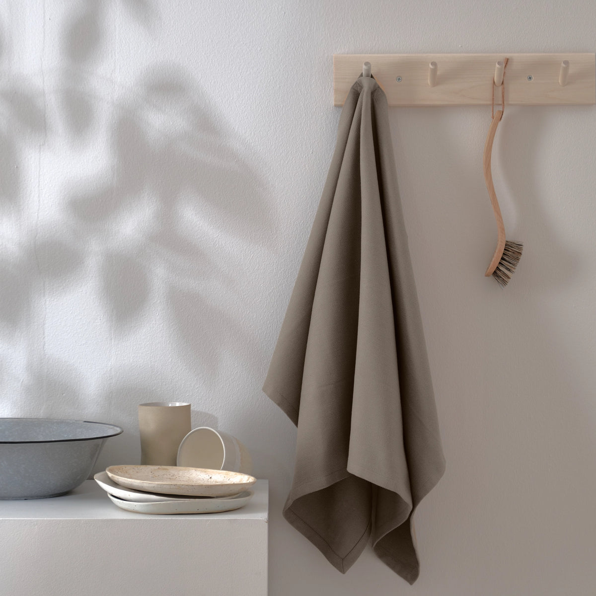 Geschirrtuch 53x86cm clay Biobaumwolle in Braun präsentiert im Onlineshop von KAQTU Design AG. Küchentuch ist von The Organic Company