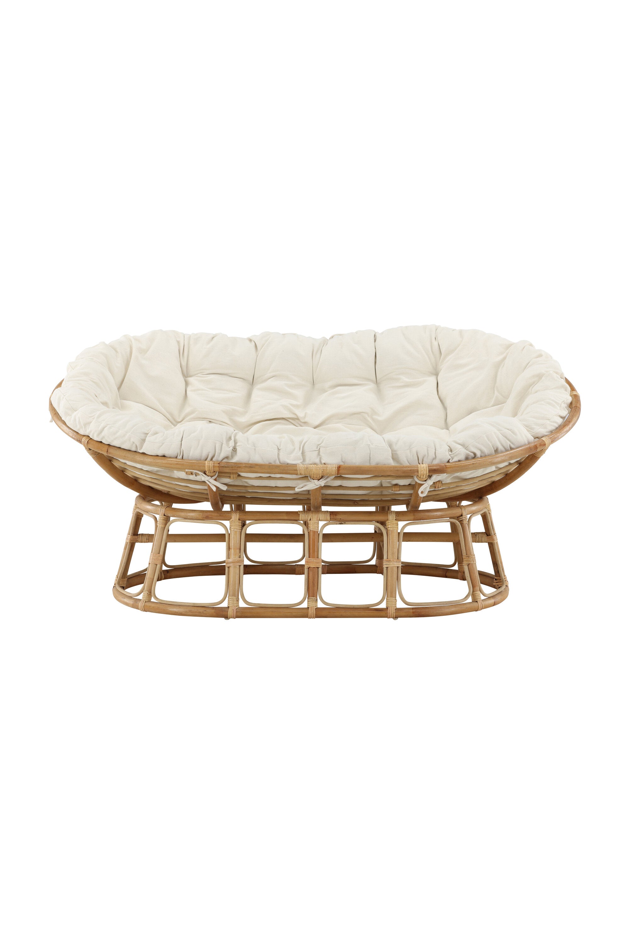 Elegante Rattan-Sonnenlounge mit weichem Kissen, ideal für stilvolle Entspannung im Garten oder auf der Terrasse.