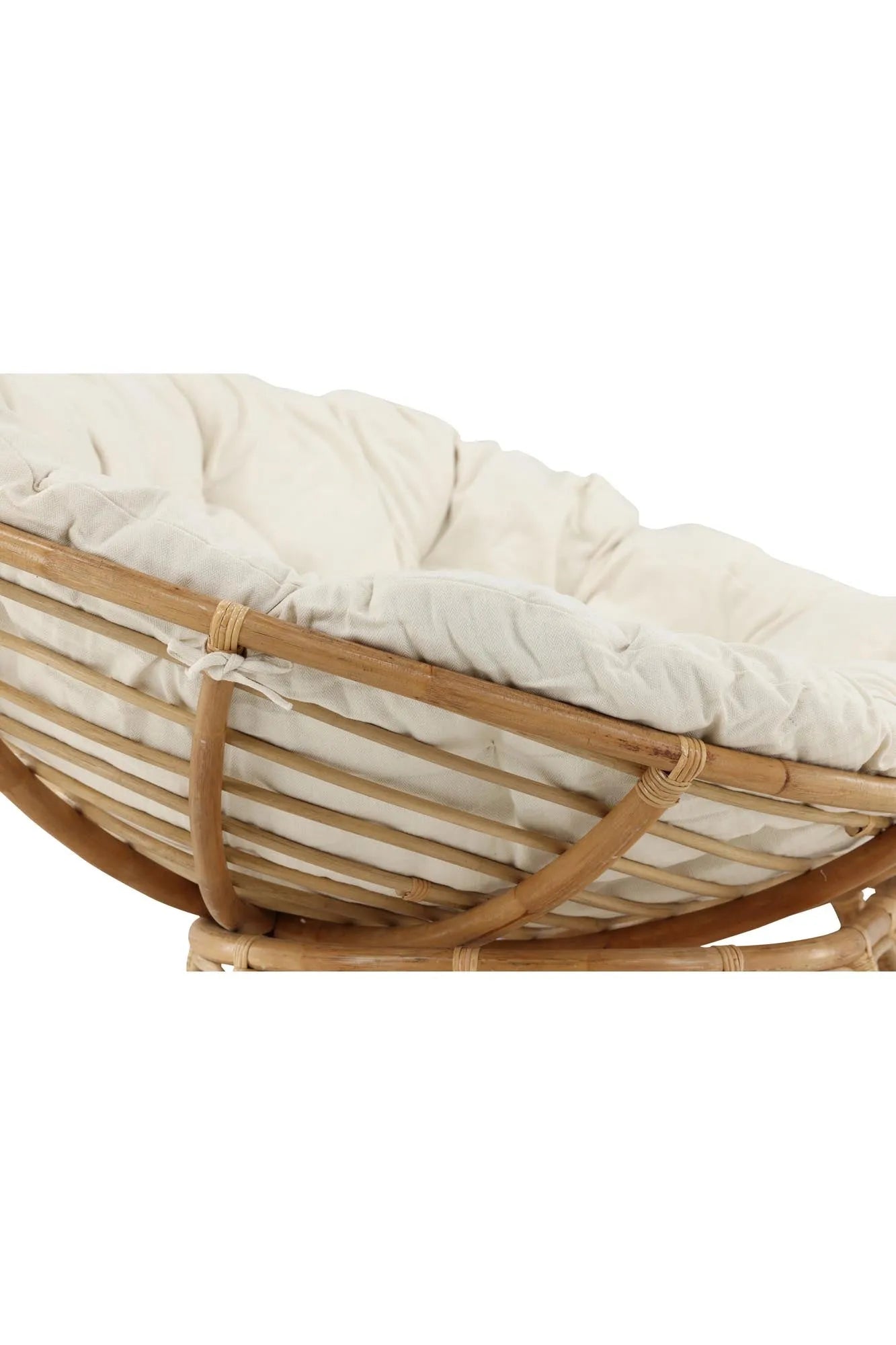 Die Mamasan Sonnenlounge von Venture Home vereint Stil und Komfort, ideal für Garten oder Terrasse zum Relaxen.