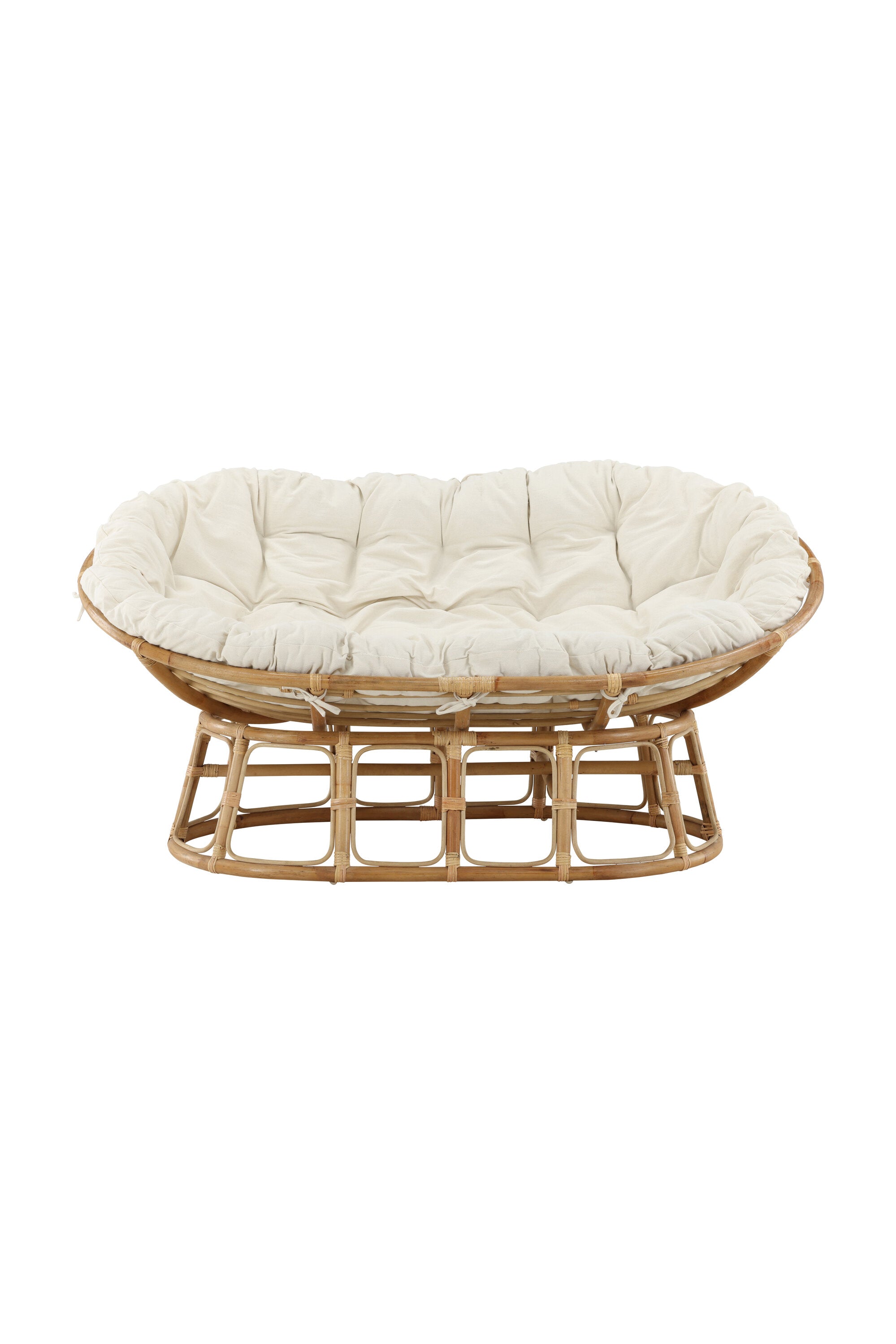 Elegante Rattan-Sonnenlounge mit weichem Kissen, ideal für stilvolle Entspannung im Garten oder auf der Terrasse.