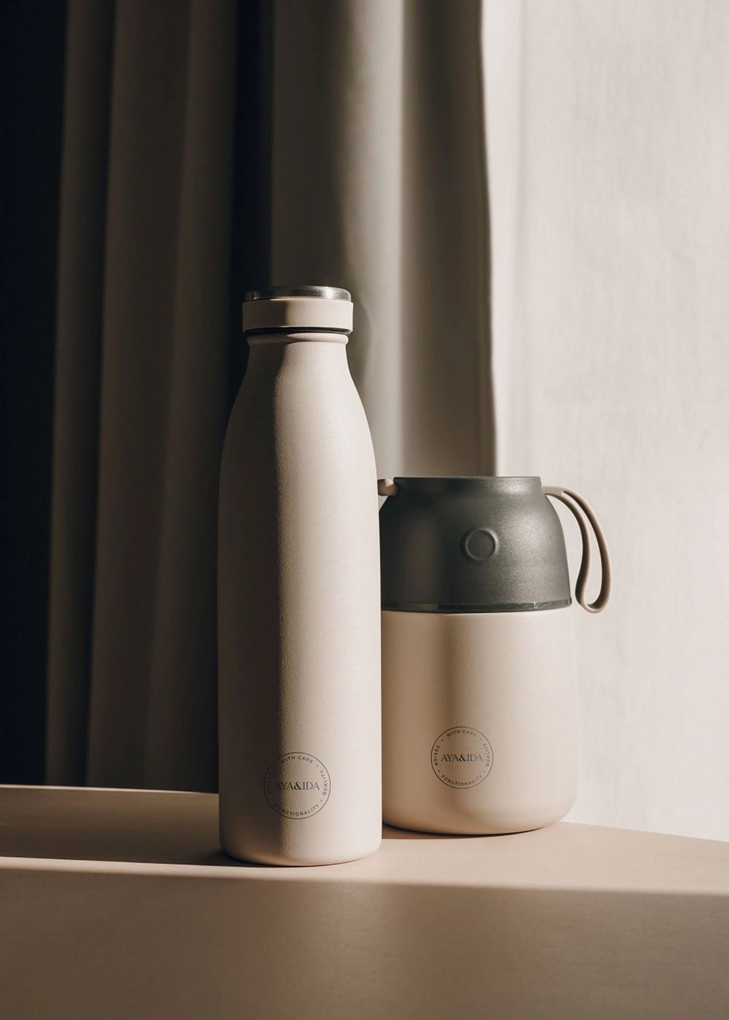 Food'ie Lunch Box 500ml Cream Beige in Beige präsentiert im Onlineshop von KAQTU Design AG. Snackbox ist von AYA&IDA