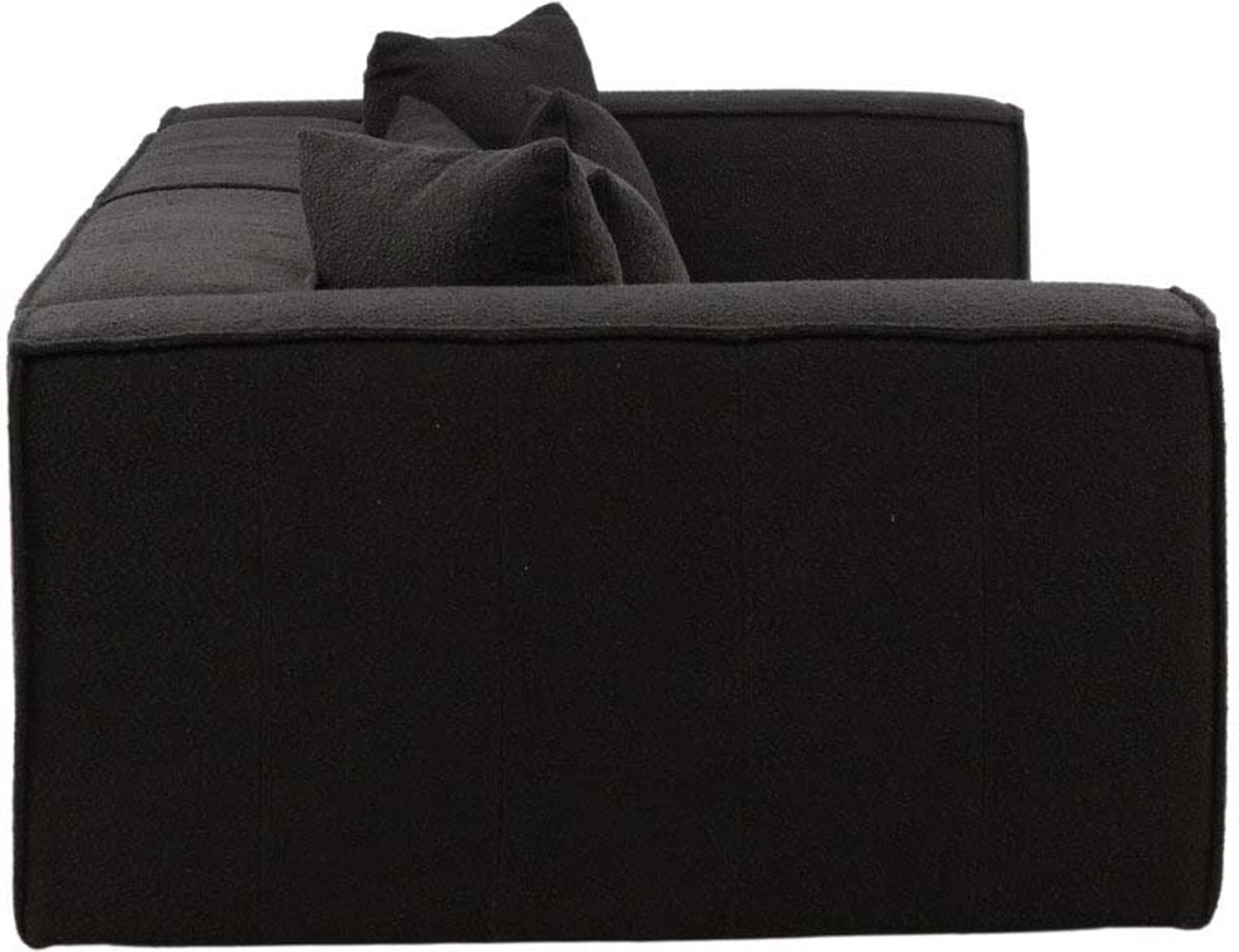 Entdecken Sie das Gillholmen Sofa von Vind – ein stilvolles 3er Sofa, das Komfort und Langlebigkeit in jedem modernen Zuhause vereint.