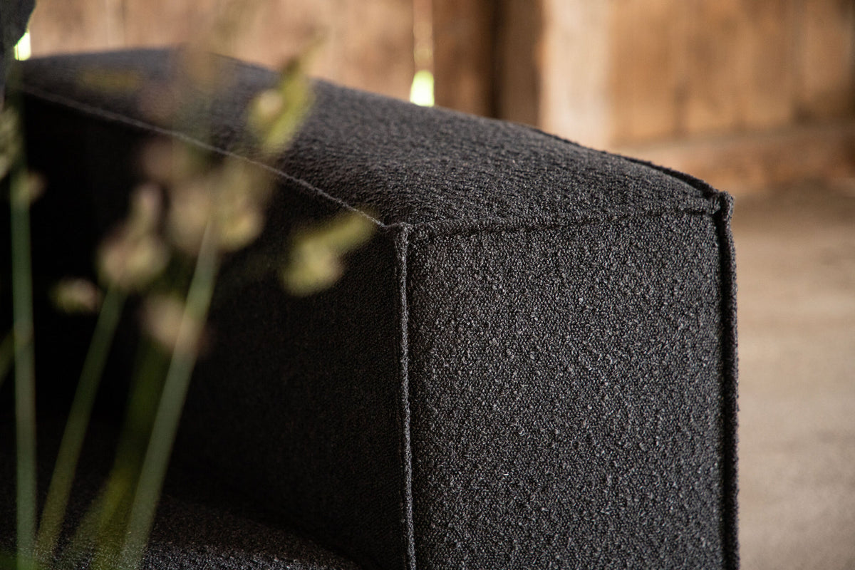 Gillholmen Sofa in Schwarz präsentiert im Onlineshop von KAQTU Design AG. 3er Sofa ist von Vind