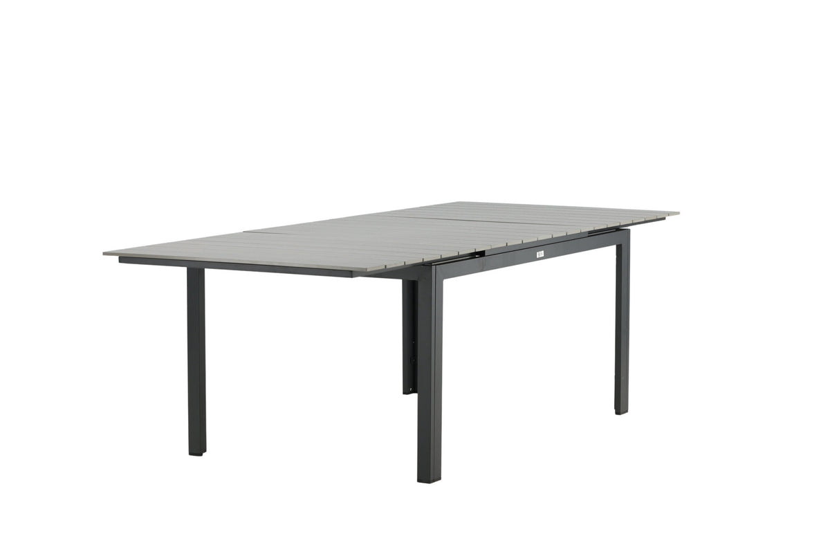 Levels Gartentisch ausziehbar in Schwarz präsentiert im Onlineshop von KAQTU Design AG. Gartentisch ist von Venture Home