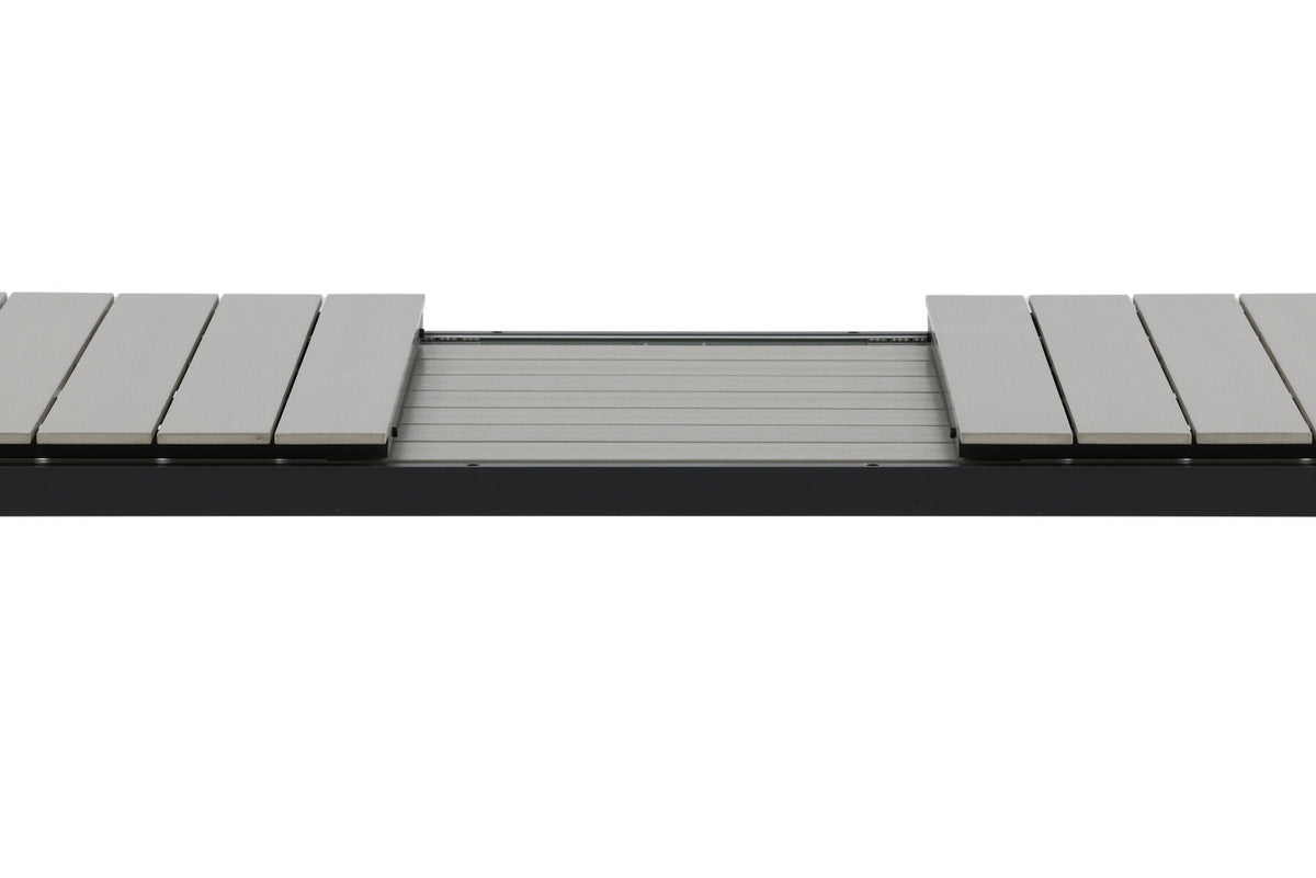 Levels Gartentisch ausziehbar in Schwarz präsentiert im Onlineshop von KAQTU Design AG. Gartentisch ist von Venture Home
