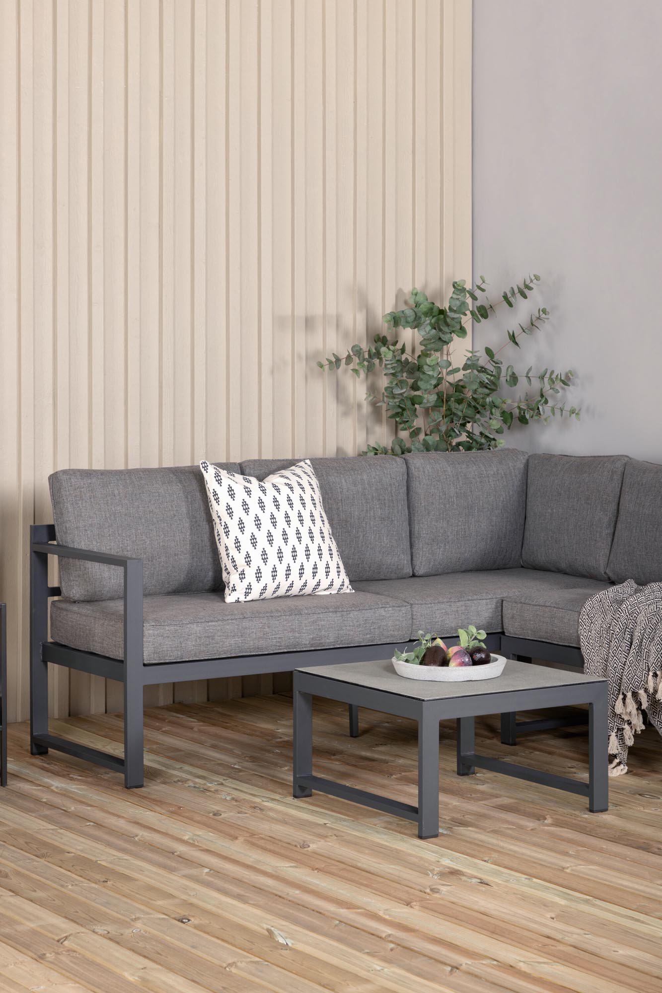 Salvador Ecksofa Outdoorset in Schwarz präsentiert im Onlineshop von KAQTU Design AG. Loungeset ist von Venture Home