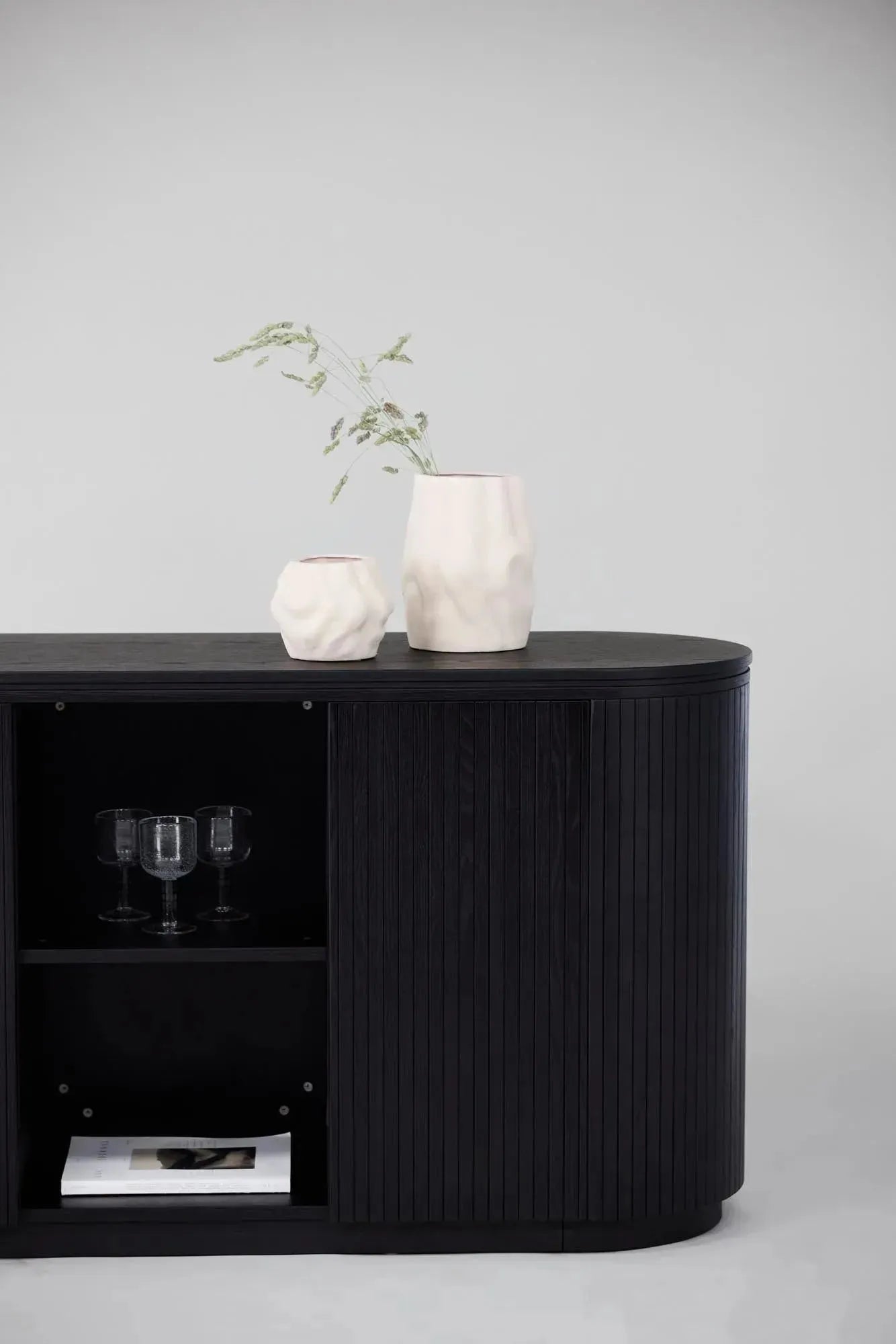 Elegantes Vind Sideboard Fjällbacka, skandinavisches Design, 160 cm.