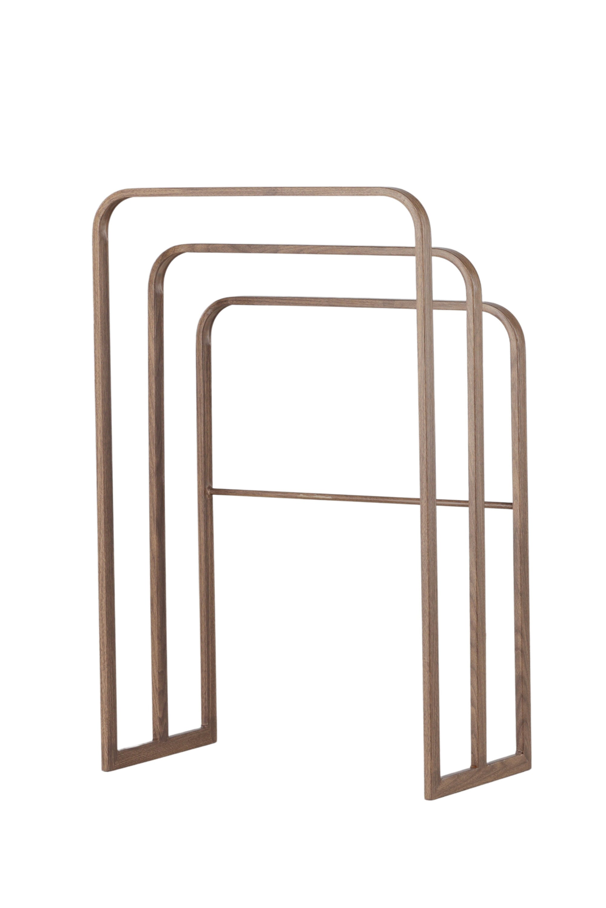 Drammen Hänger in Mokka präsentiert im Onlineshop von KAQTU Design AG. Stummer Diener ist von Vind