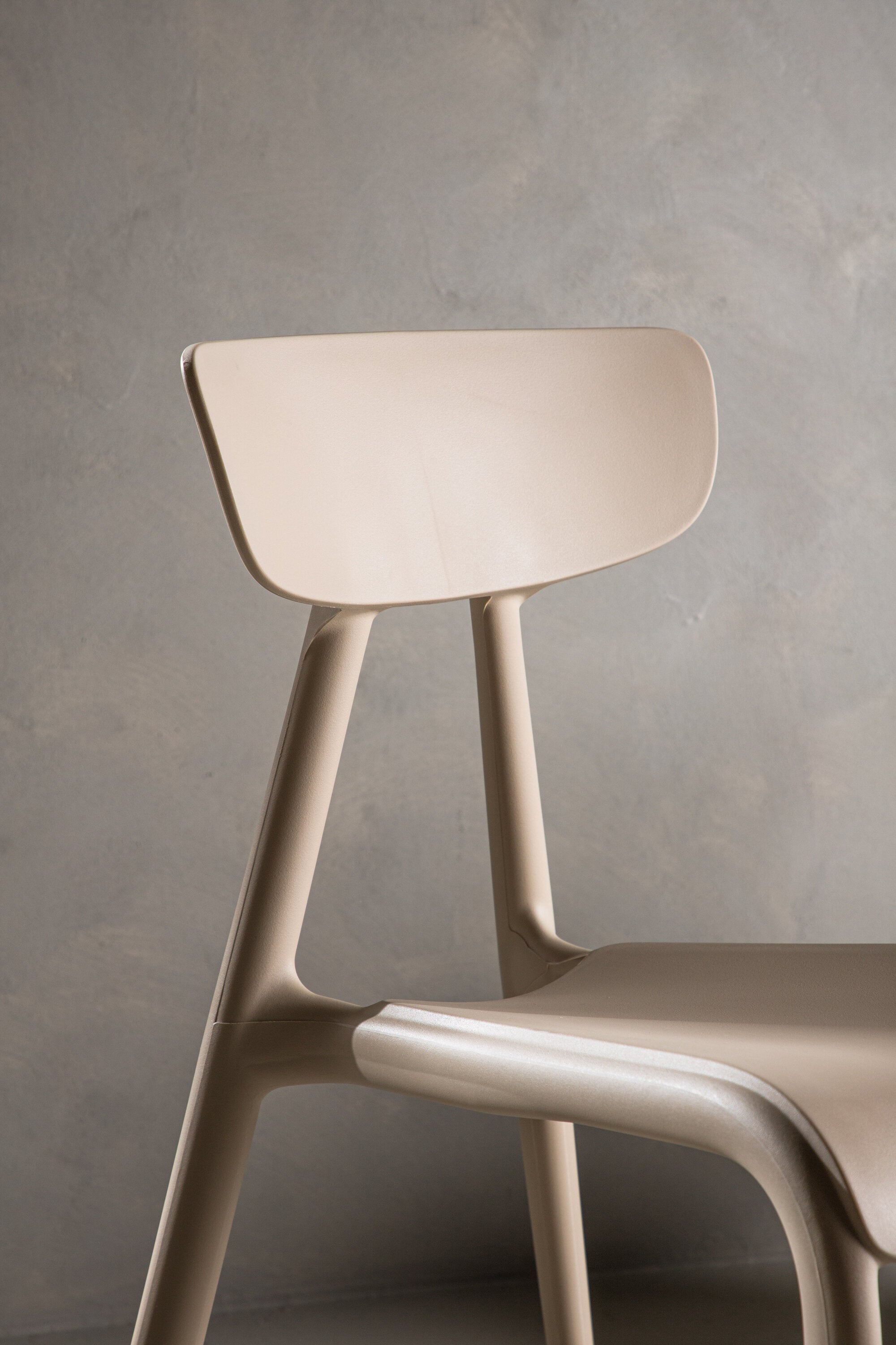 Ursholmen Stuhl in Beige präsentiert im Onlineshop von KAQTU Design AG. Stuhl ist von Venture Home