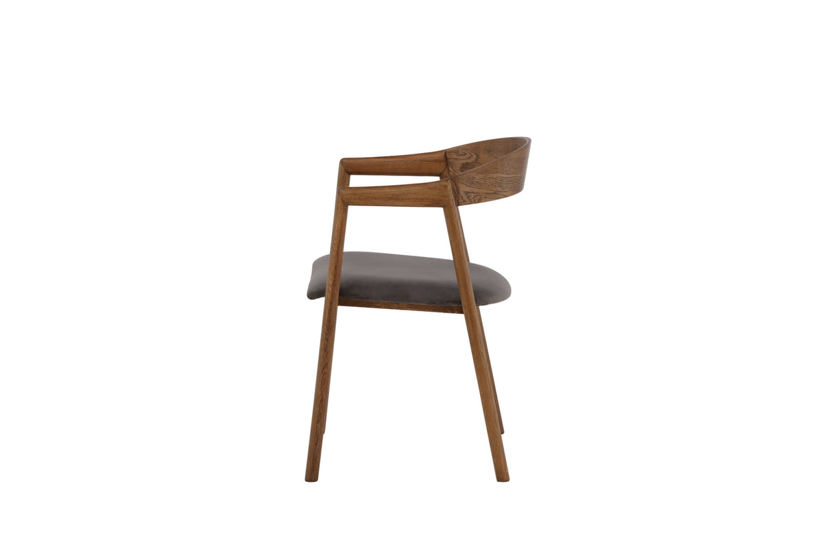 Långön Esszimmerstuhl in Braun präsentiert im Onlineshop von KAQTU Design AG. Stuhl mit Armlehne ist von Vind