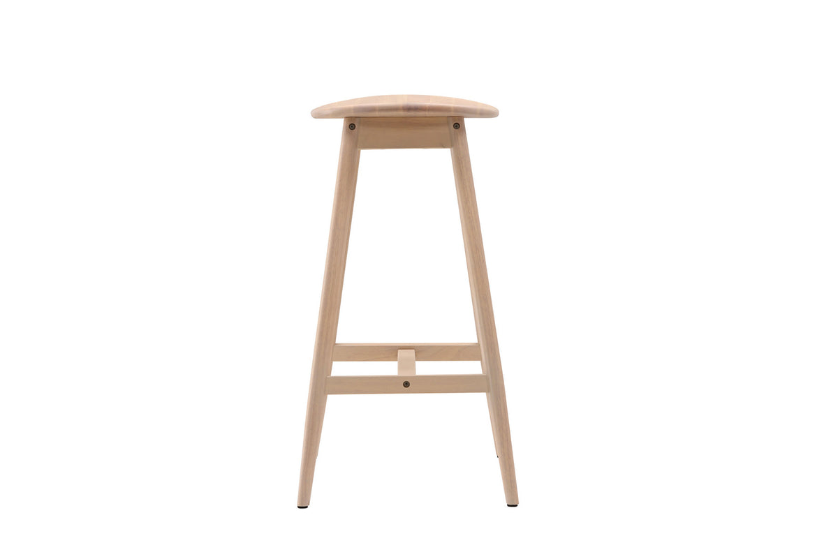 Orust Barstuhl in Tünchen präsentiert im Onlineshop von KAQTU Design AG. Barhocker ist von Vind