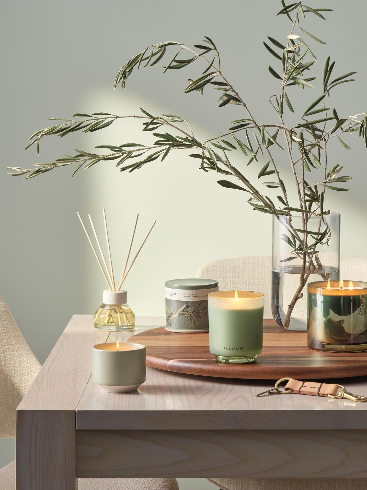 Hinoki Sage Duftdiffusor, Grün, in Grün präsentiert im Onlineshop von KAQTU Design AG. Duftöl ist von Illume