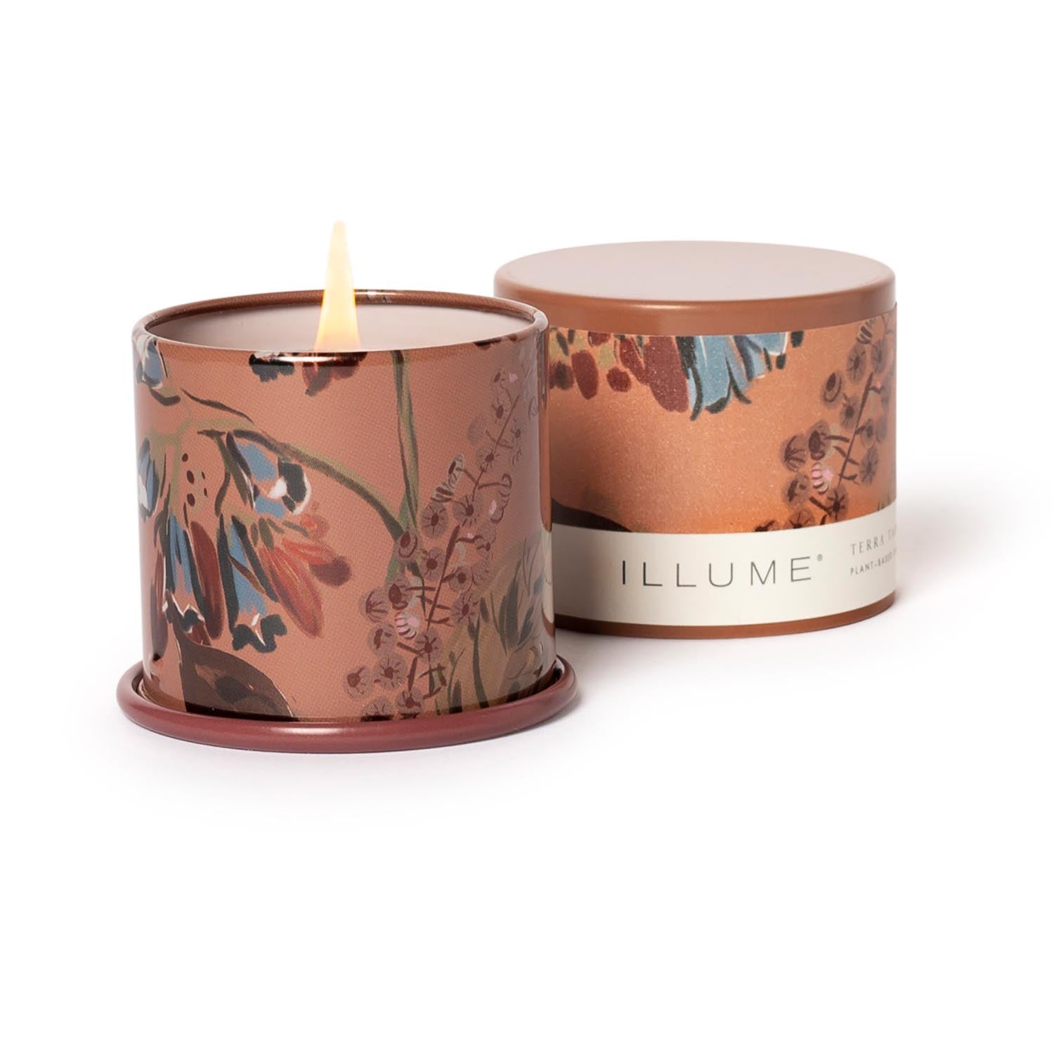 Terra Tabac Demi Vanity Tin Kerze, Braun, in Braun präsentiert im Onlineshop von KAQTU Design AG. Duftkerze ist von Illume
