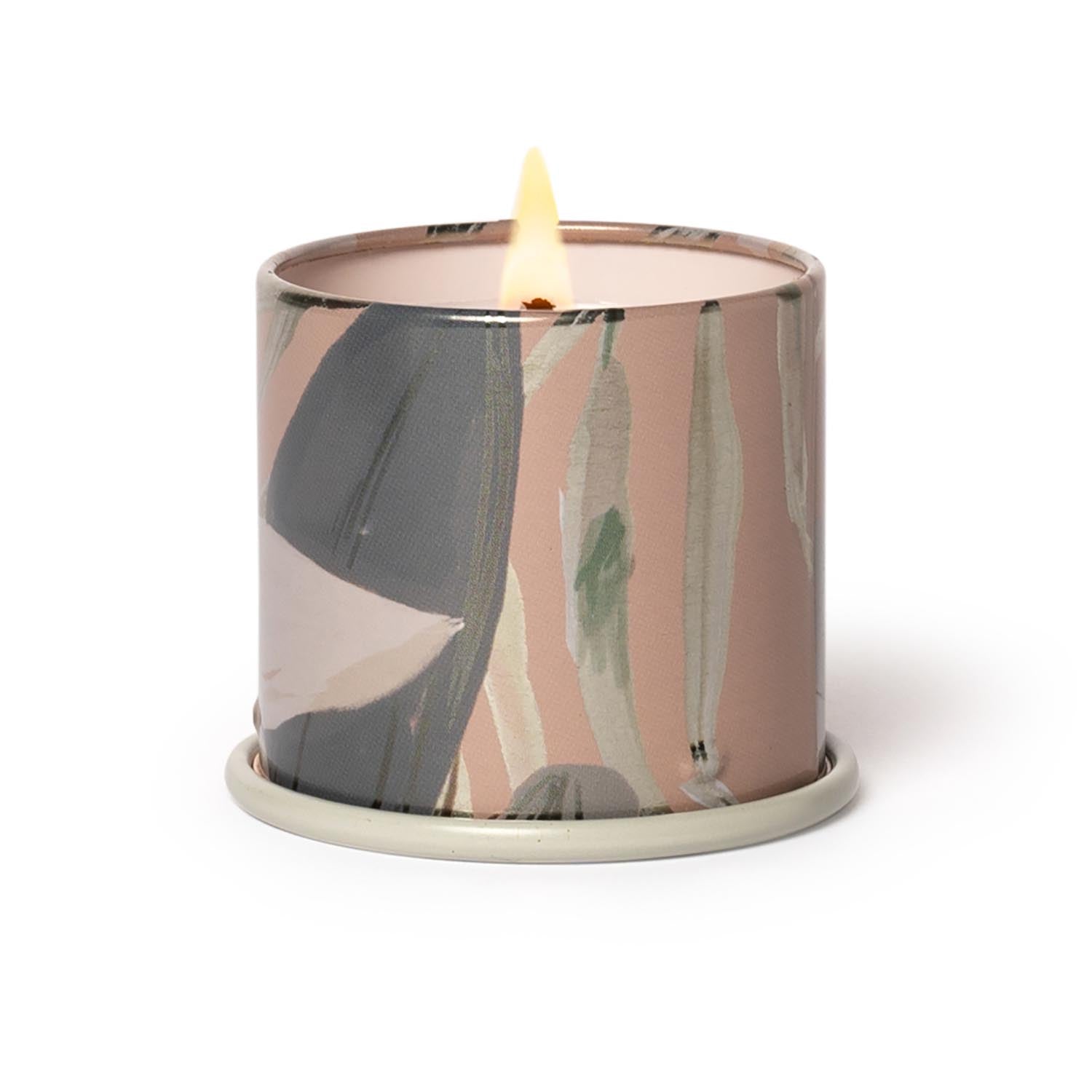 Coconut Milk Mango Demi Vanity Tin Kerze, Rose, in Rose präsentiert im Onlineshop von KAQTU Design AG. Duftkerze ist von Illume